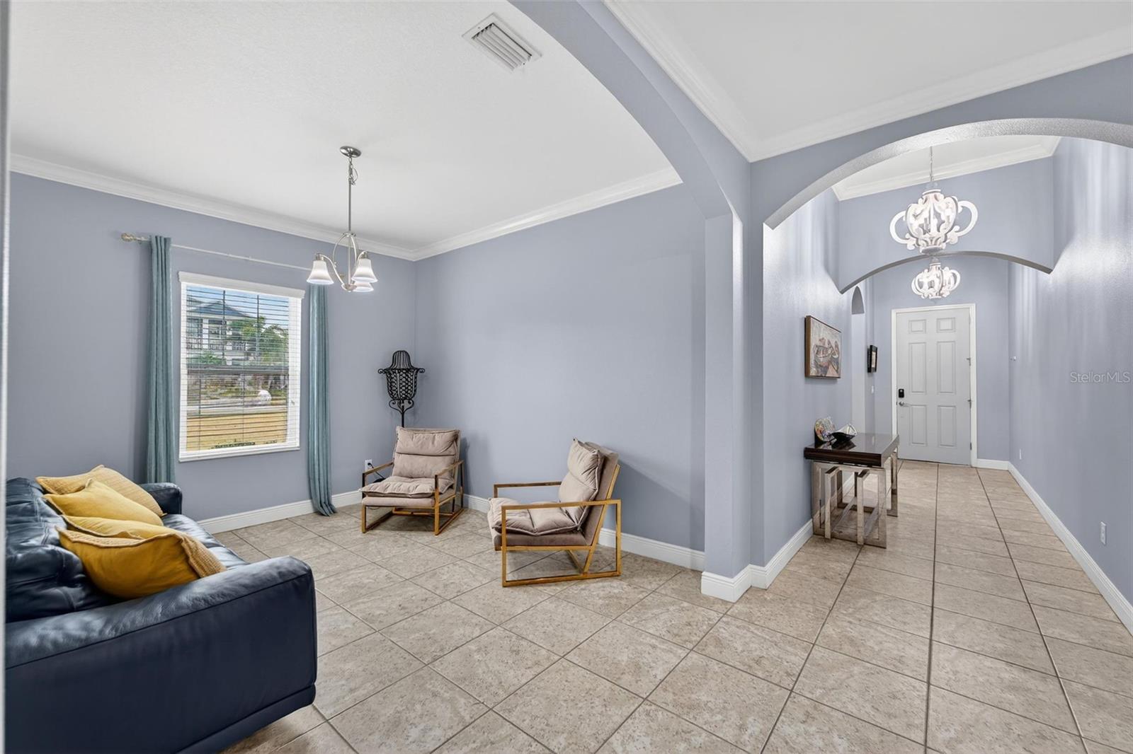 7032 OLD BENTON Dr APOLLO BEACH, FL 33572