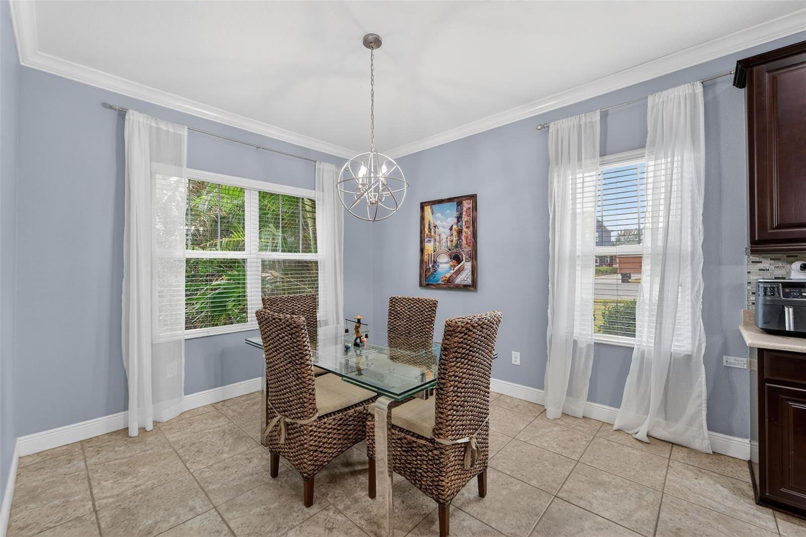 7032 OLD BENTON Dr APOLLO BEACH, FL 33572