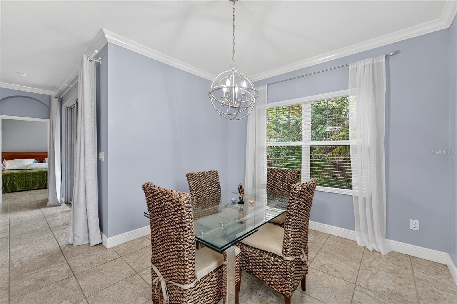 7032 OLD BENTON Dr APOLLO BEACH, FL 33572