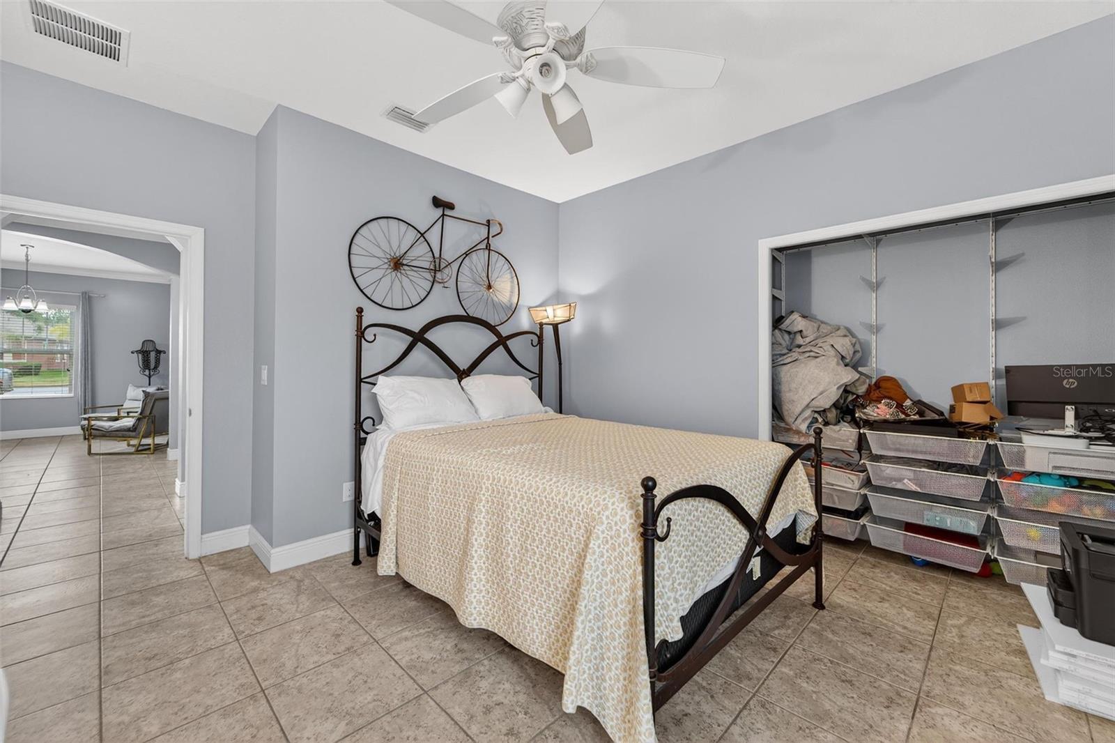 7032 OLD BENTON Dr APOLLO BEACH, FL 33572