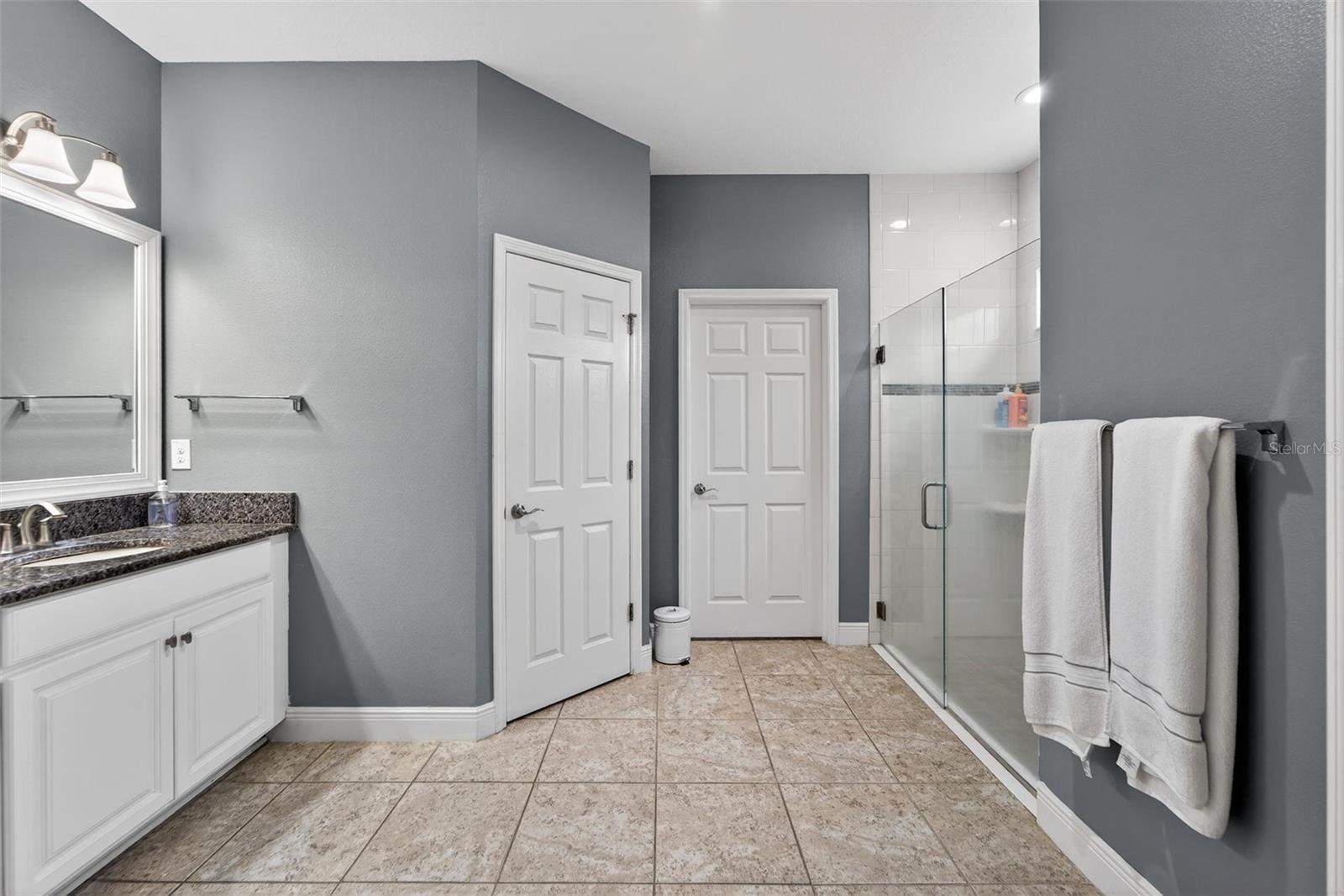 7032 OLD BENTON Dr APOLLO BEACH, FL 33572