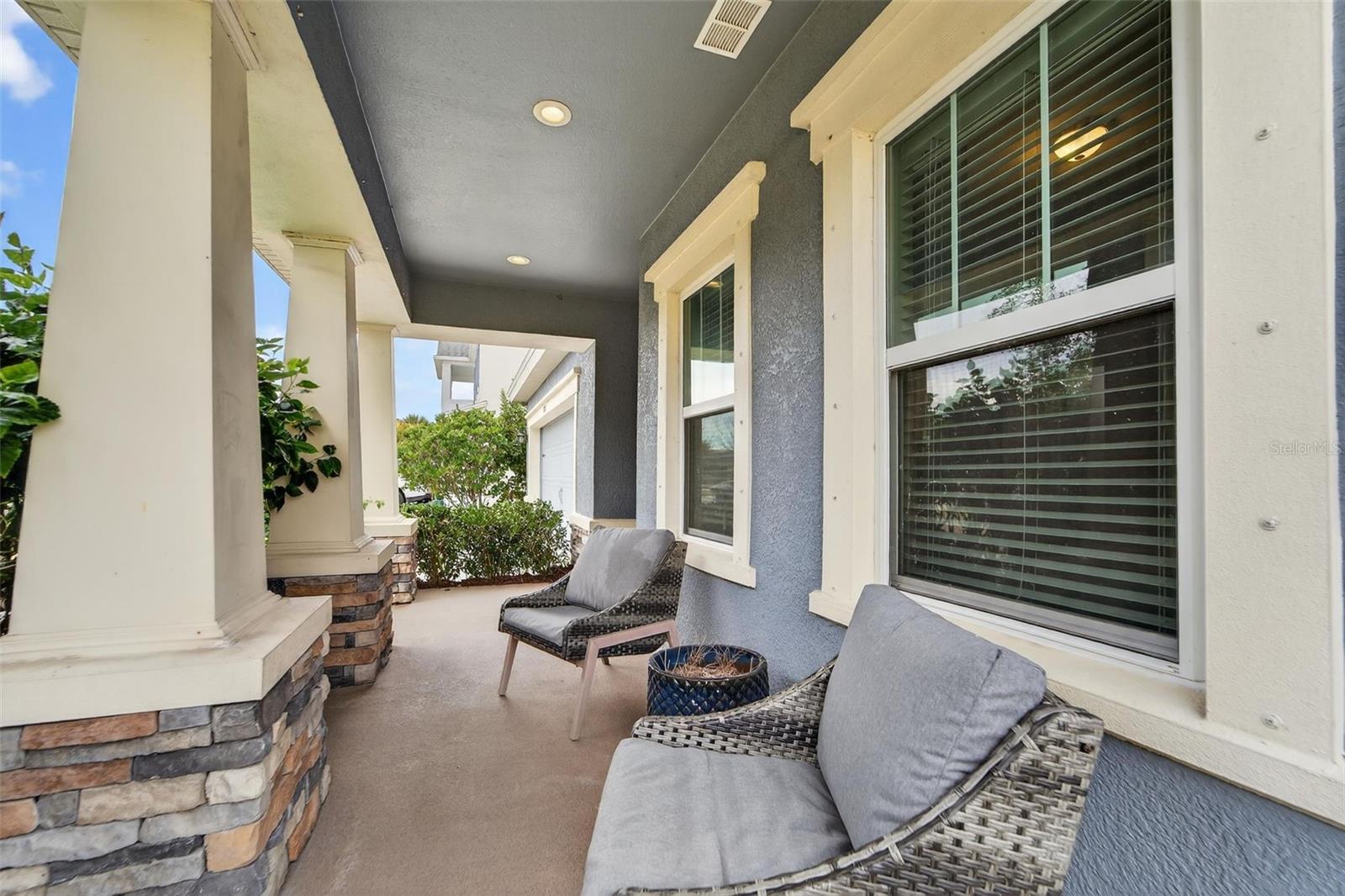 7032 OLD BENTON Dr APOLLO BEACH, FL 33572