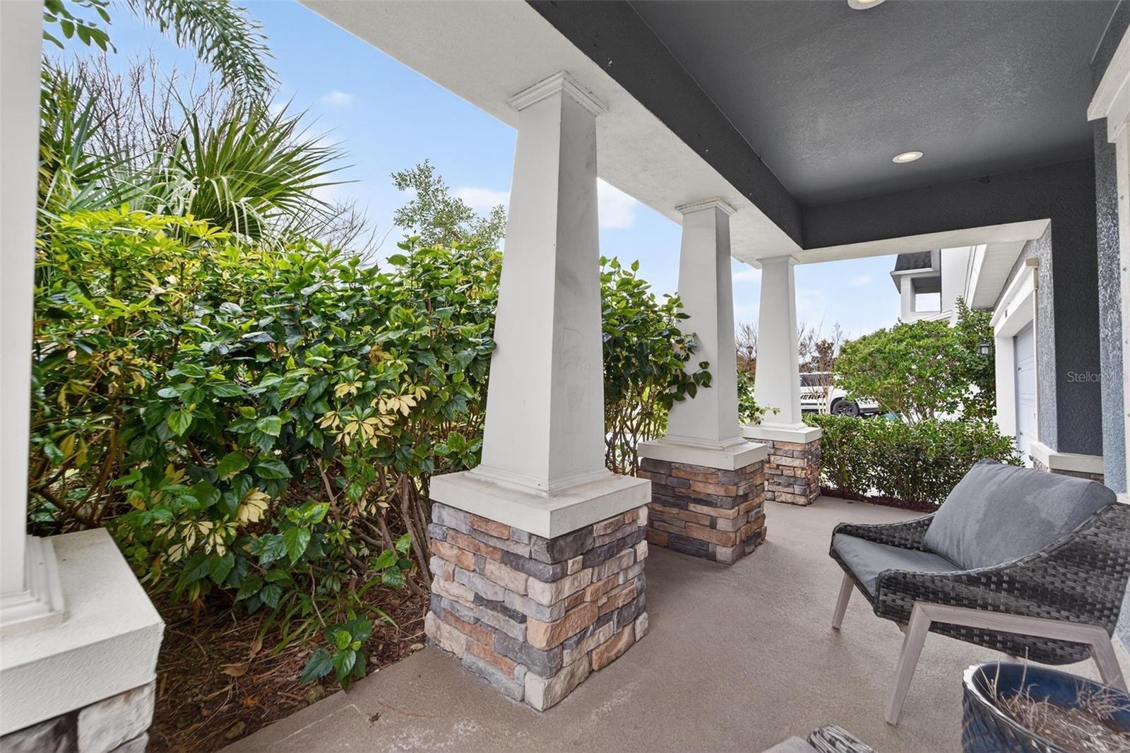 7032 OLD BENTON Dr APOLLO BEACH, FL 33572