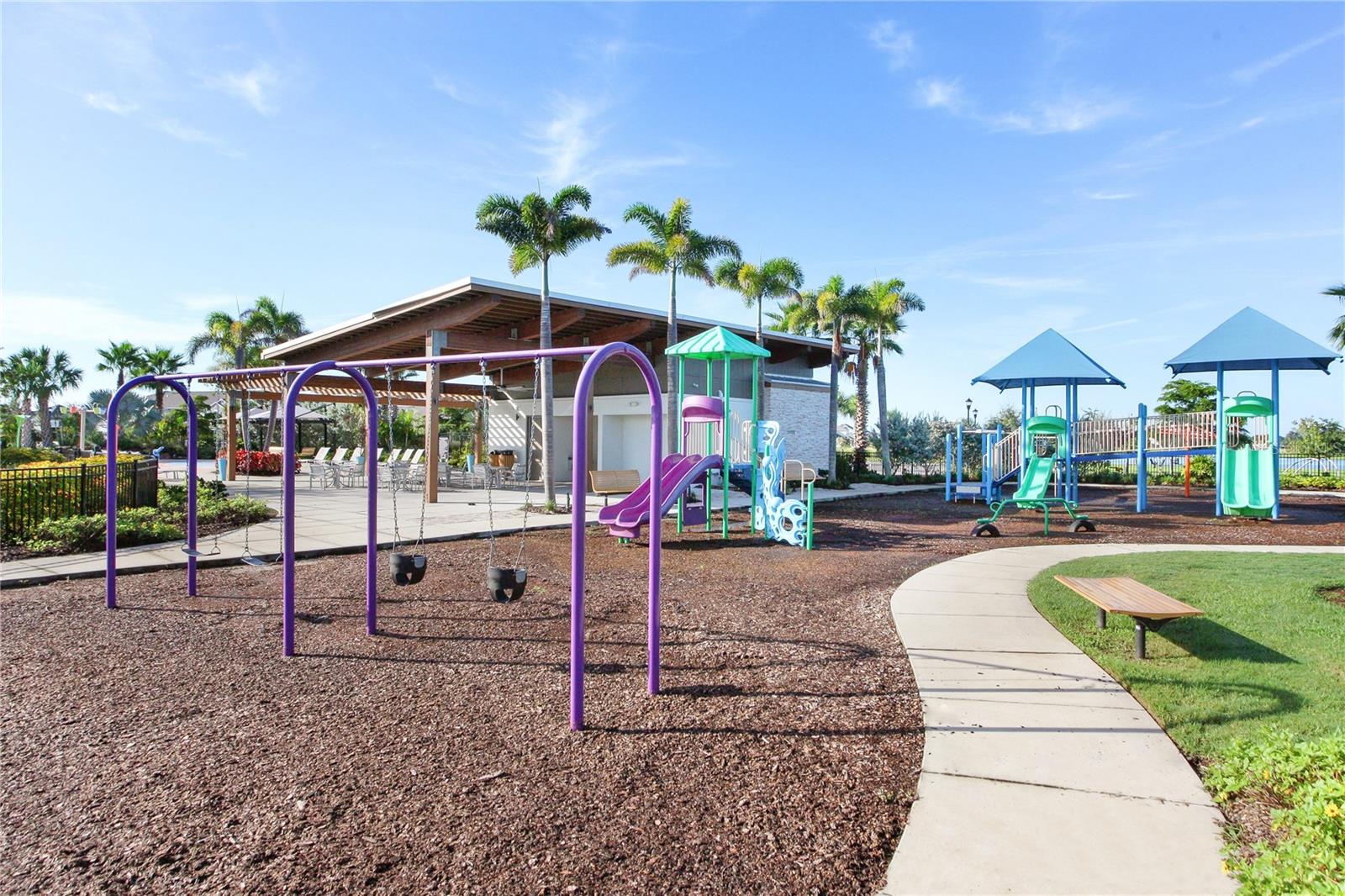 7032 OLD BENTON Dr APOLLO BEACH, FL 33572