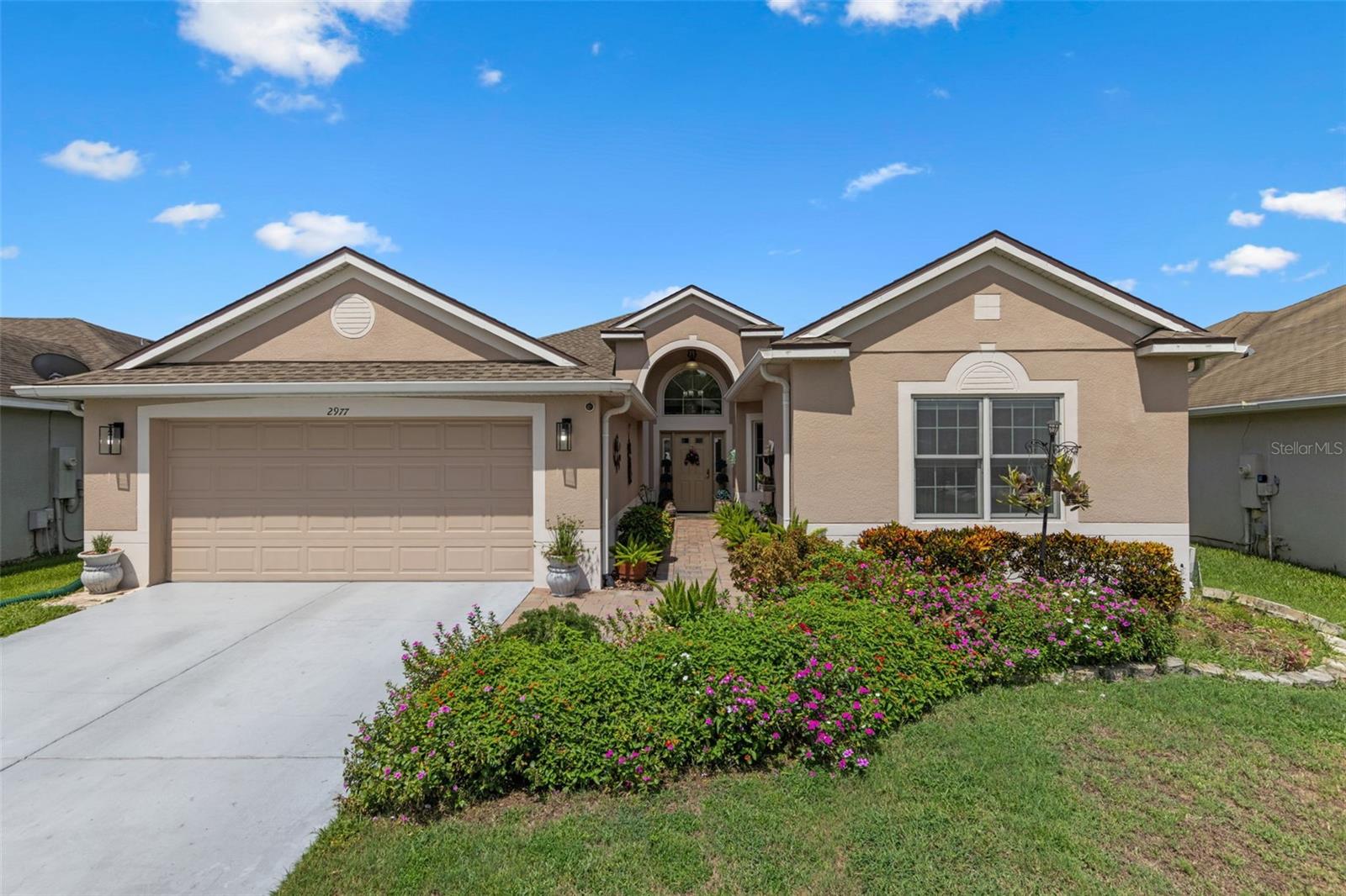 2977 WHITE CEDAR Cir