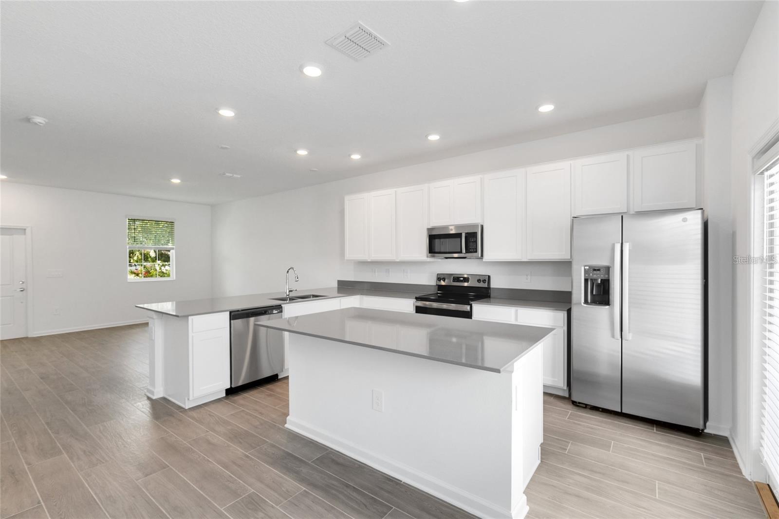 10540 TRIBUTE Dr WINTER GARDEN, FL 34787