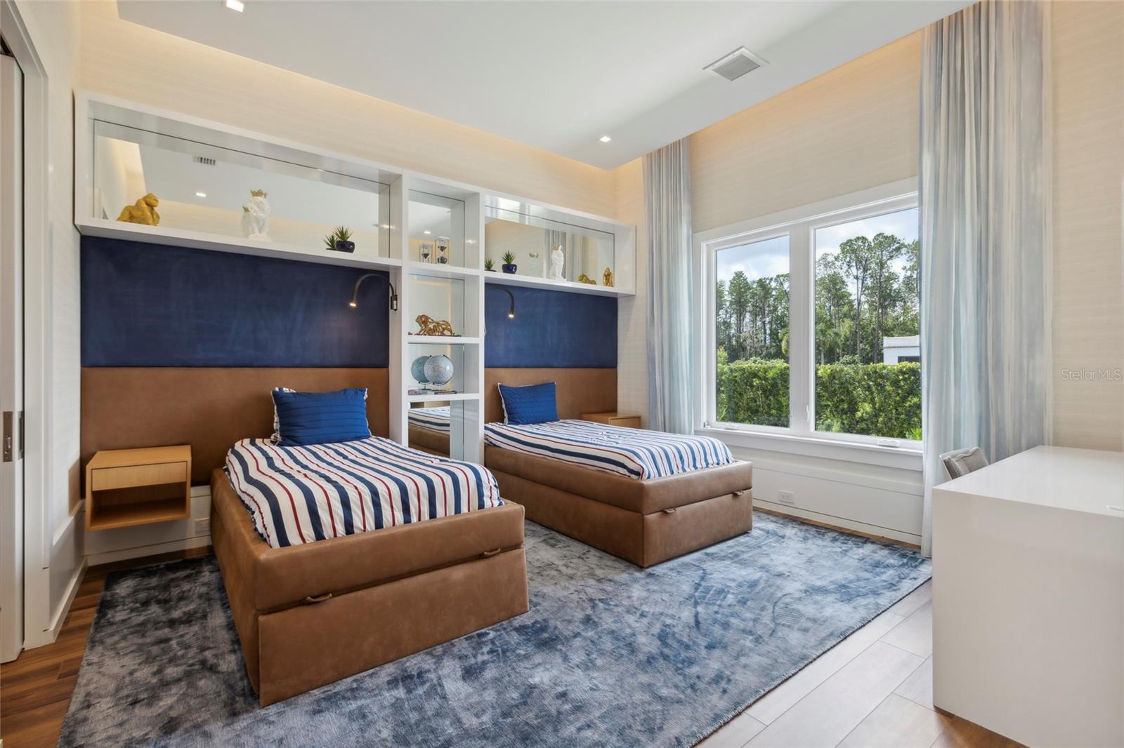 6149 GROSVENOR Shr Dr WINDERMERE, FL 34786