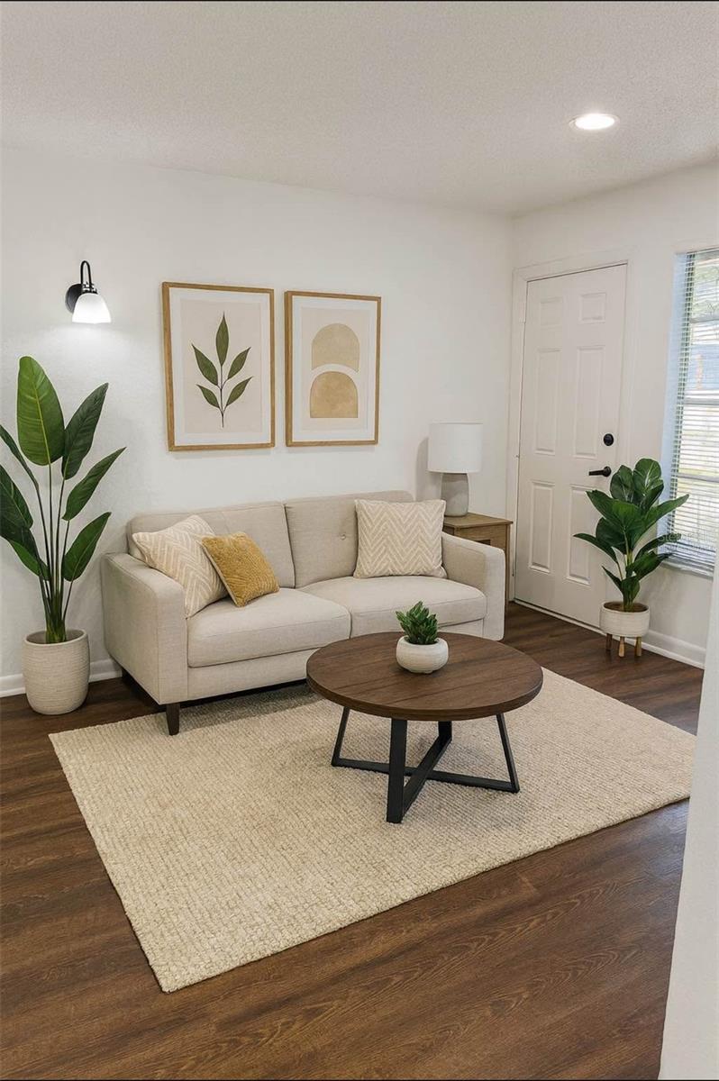 14002 CAPITOL Dr TAMPA, FL 33613