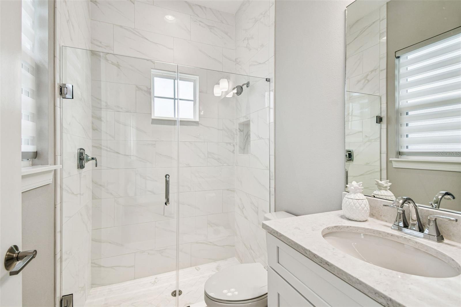 4054 ROCKY SHORES Dr TAMPA, FL 33634