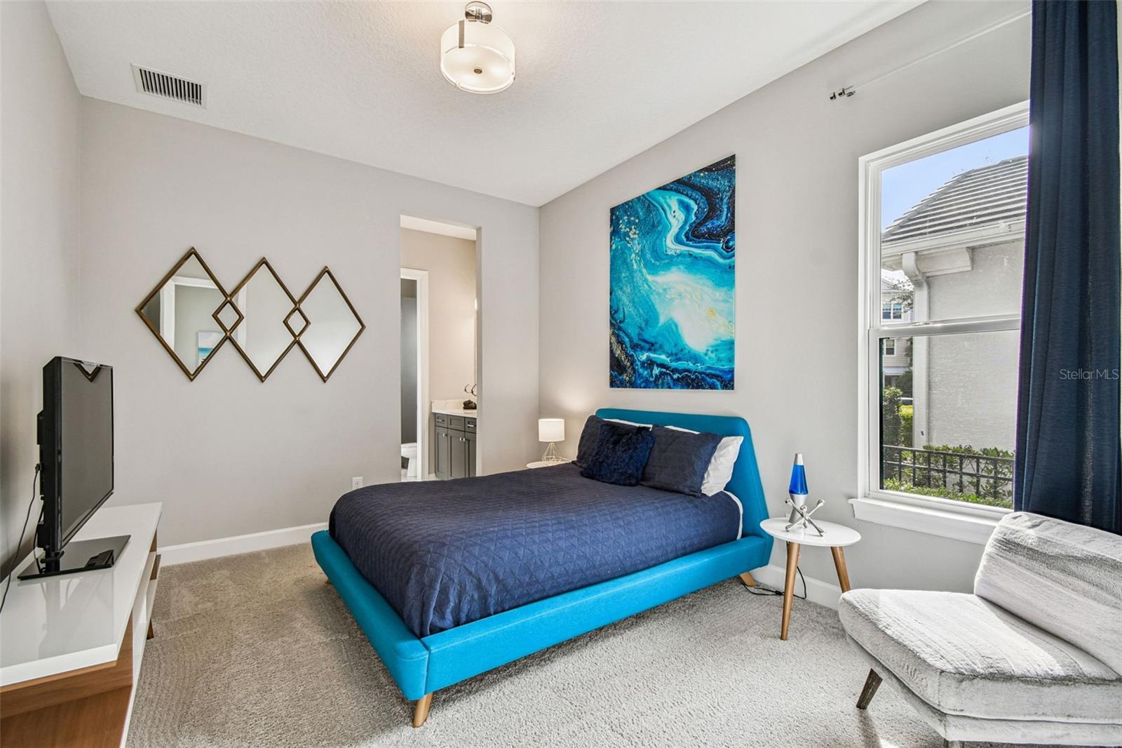 4054 ROCKY SHORES Dr TAMPA, FL 33634