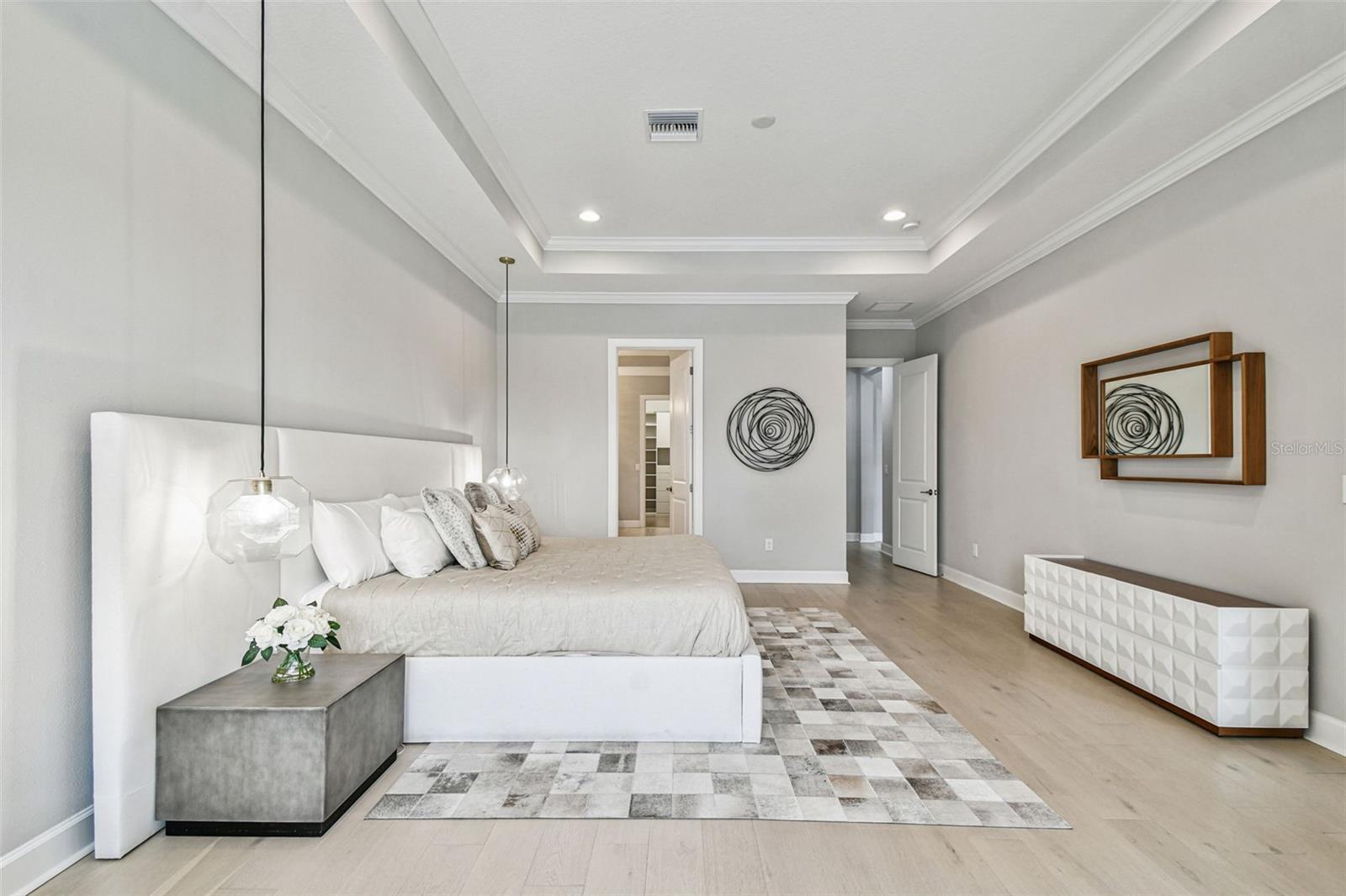 4054 ROCKY SHORES Dr TAMPA, FL 33634