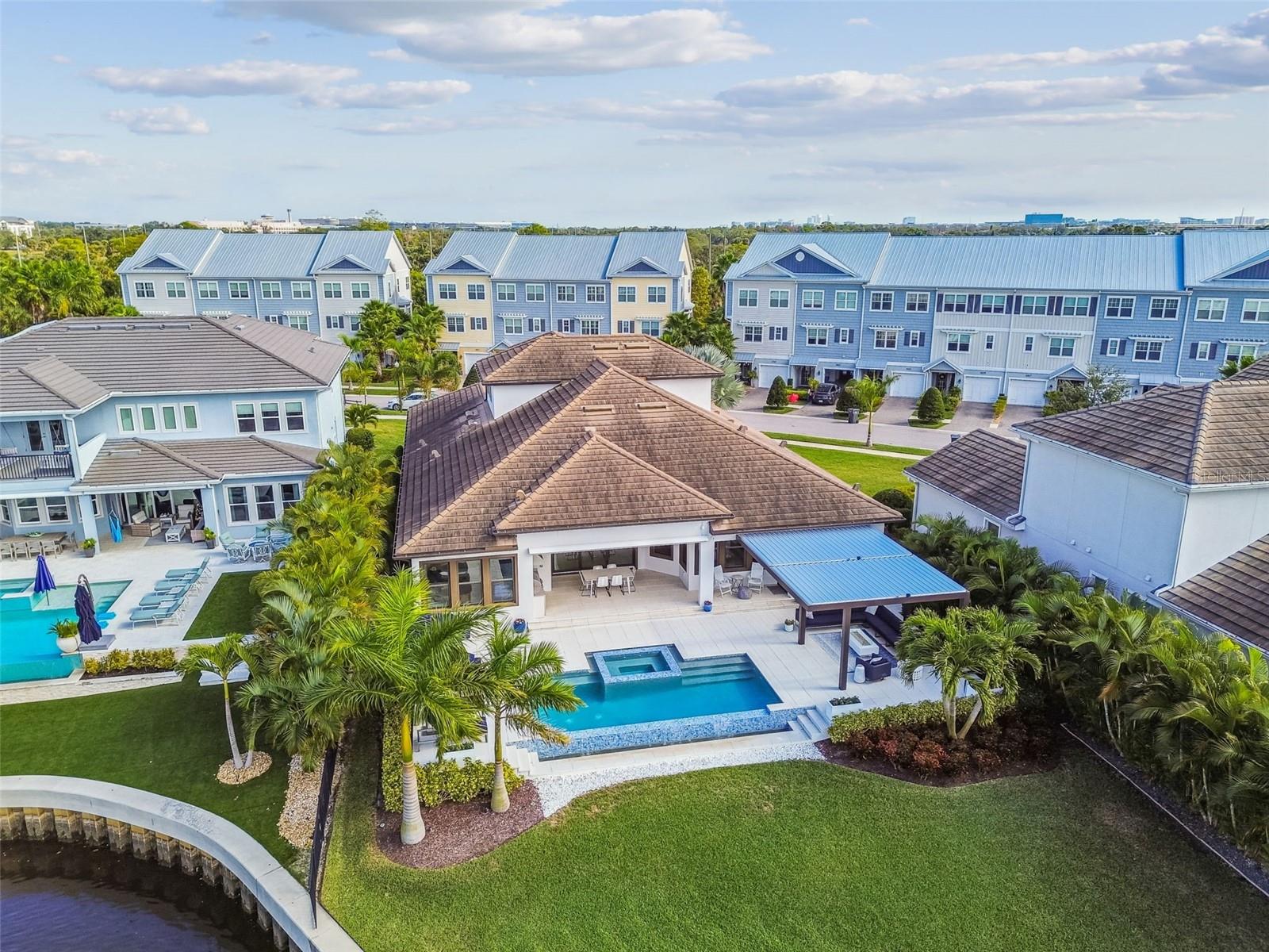 4054 ROCKY SHORES Dr TAMPA, FL 33634