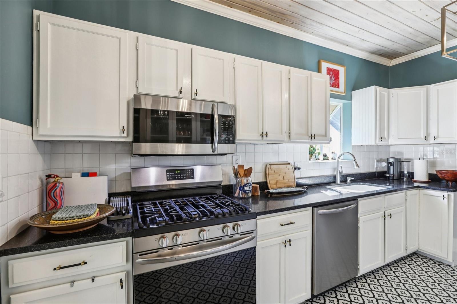 921 3RD St ST PETERSBURG, FL 33701