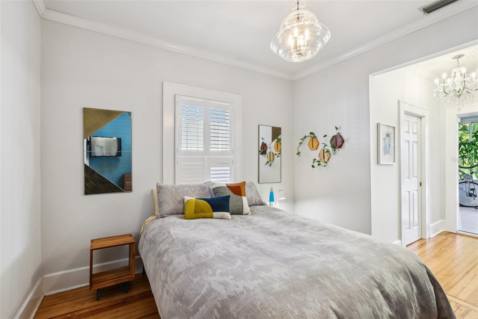 921 3RD St ST PETERSBURG, FL 33701