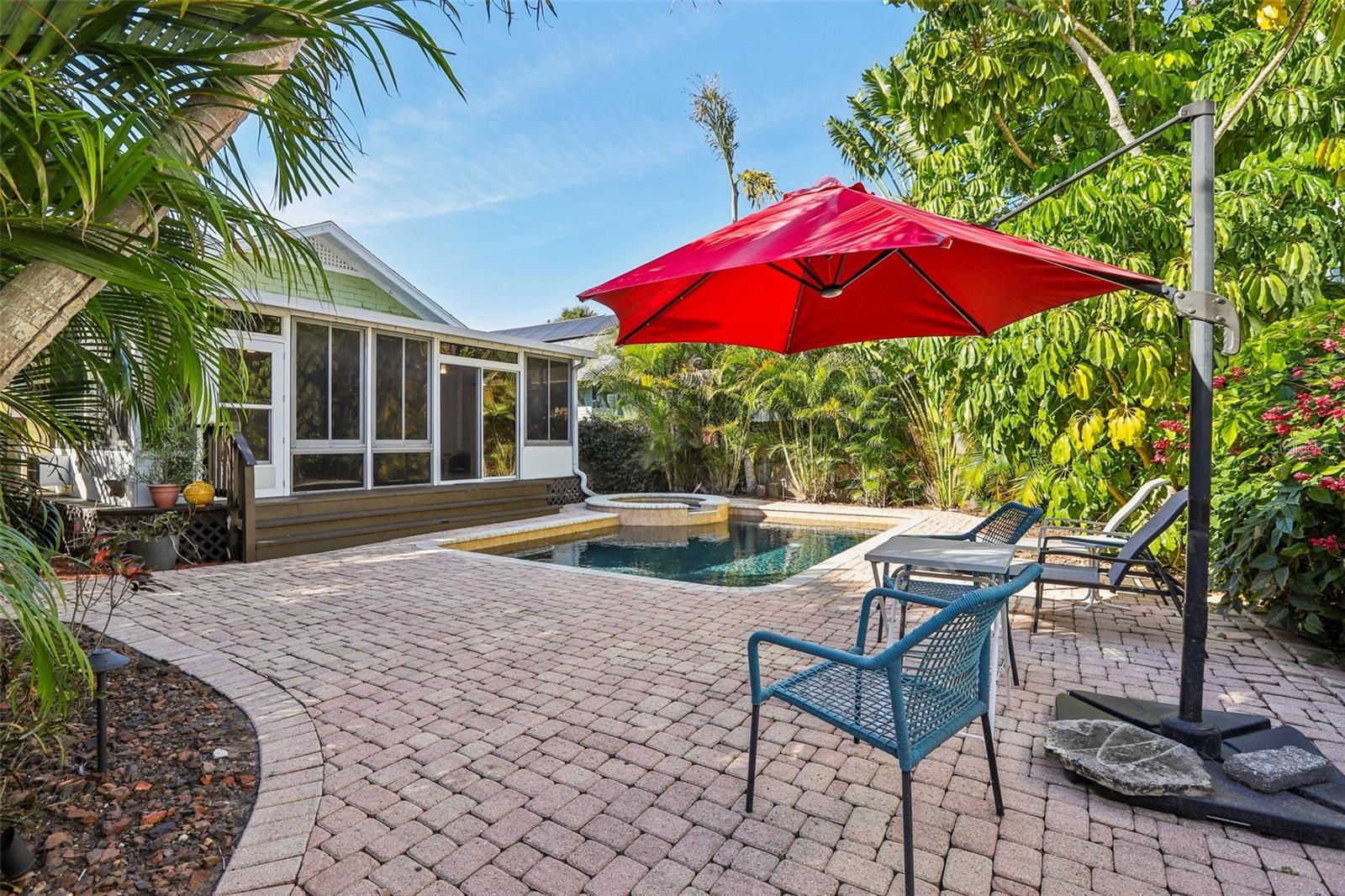 921 3RD St ST PETERSBURG, FL 33701