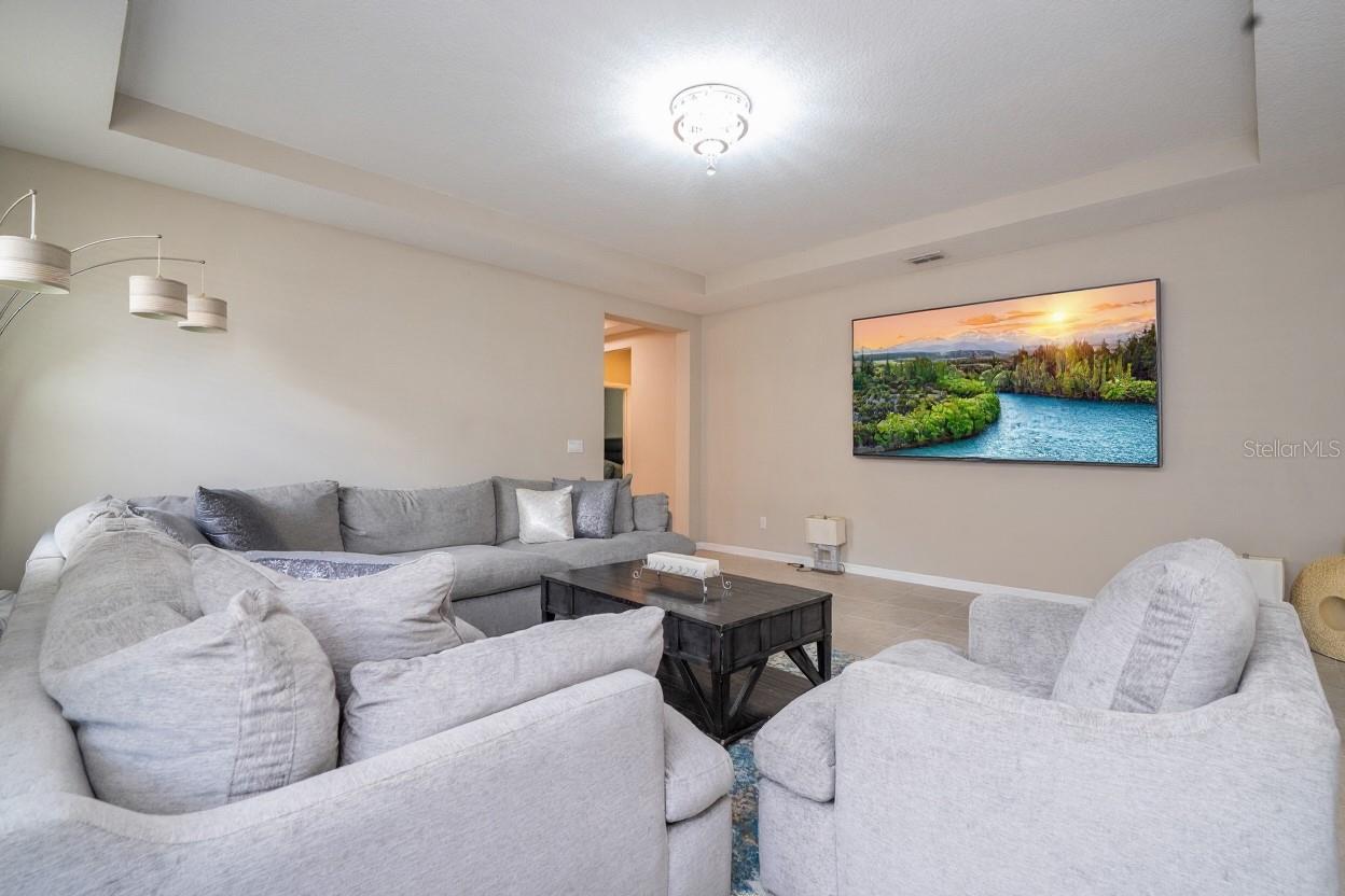 8118 SURF BIRD St WINTER GARDEN, FL 34787