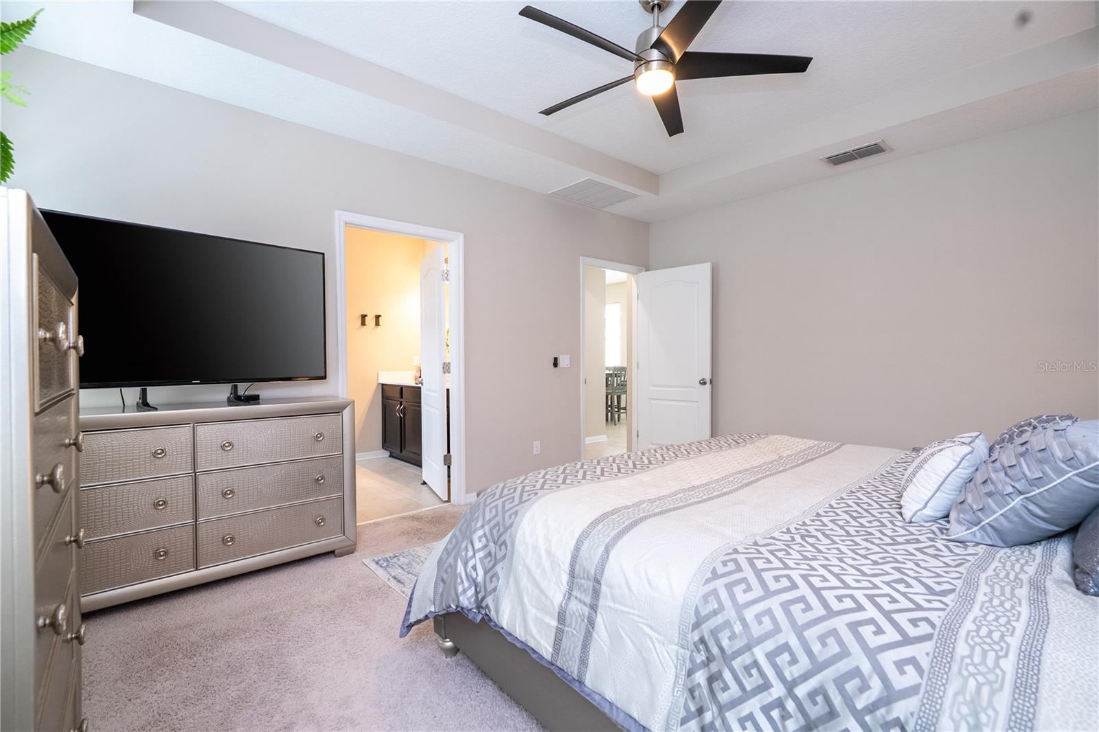 8118 SURF BIRD St WINTER GARDEN, FL 34787