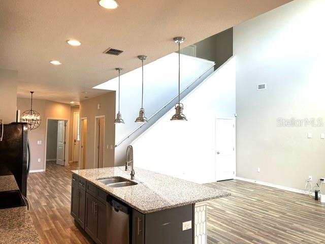 3875 S FERN Crk Ave ORLANDO, FL 32806