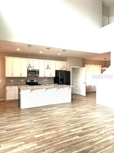 3875 S FERN Crk Ave ORLANDO, FL 32806