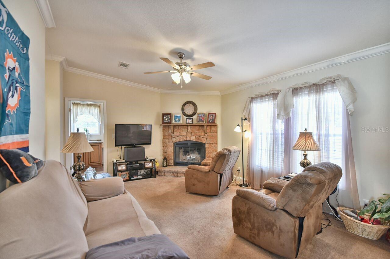 6871 SW 84TH Pl OCALA, FL 34476