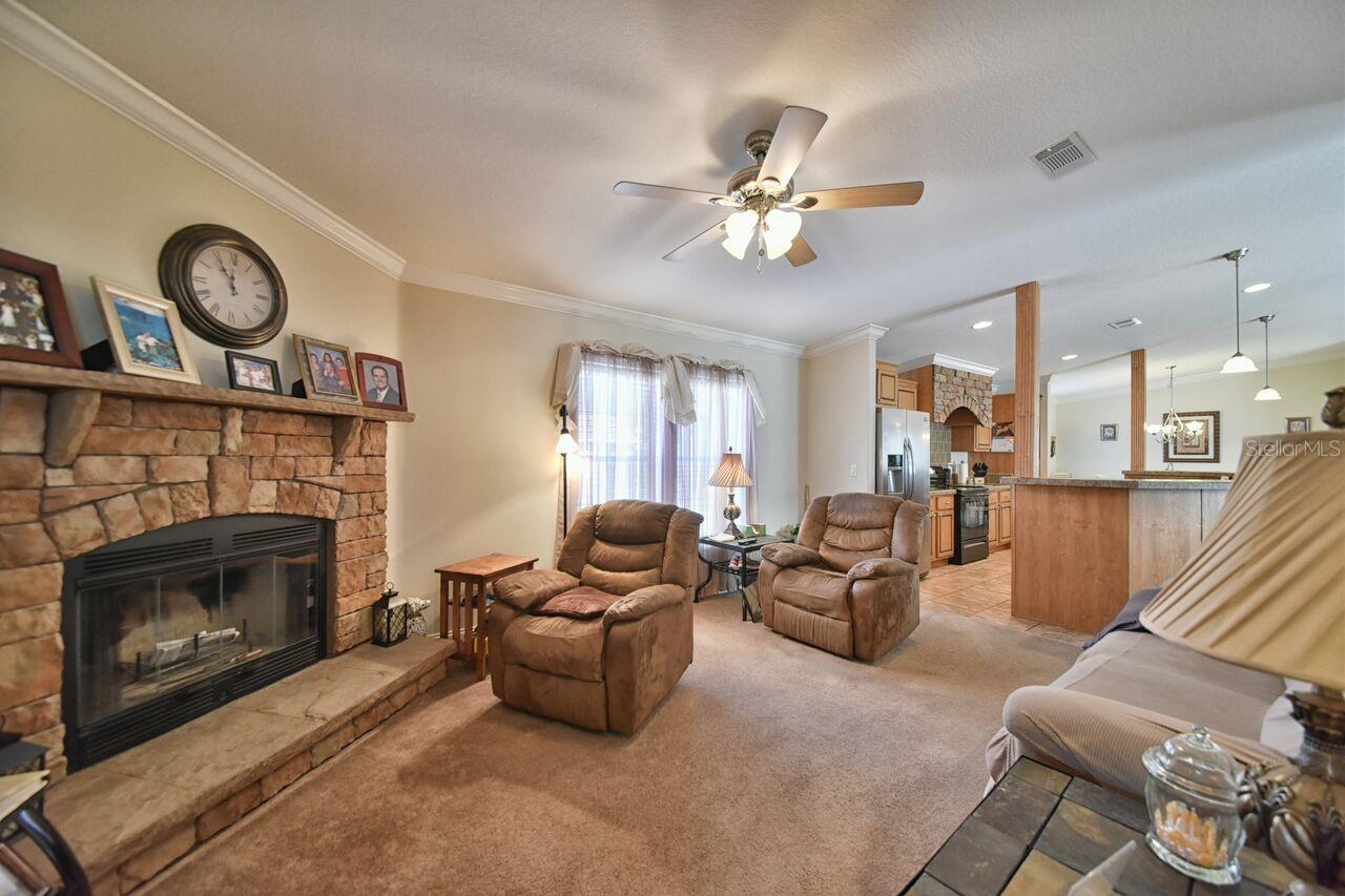 6871 SW 84TH Pl OCALA, FL 34476