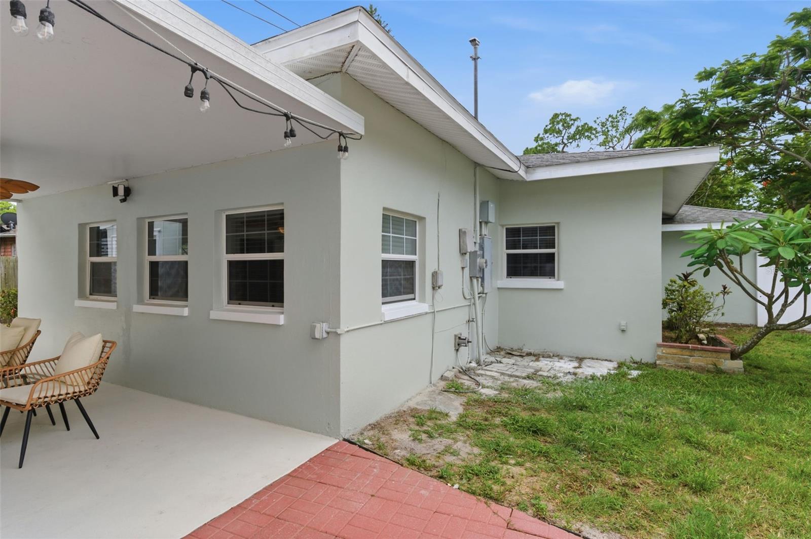 1533 SUFFOLK St ST PETERSBURG, FL 33710