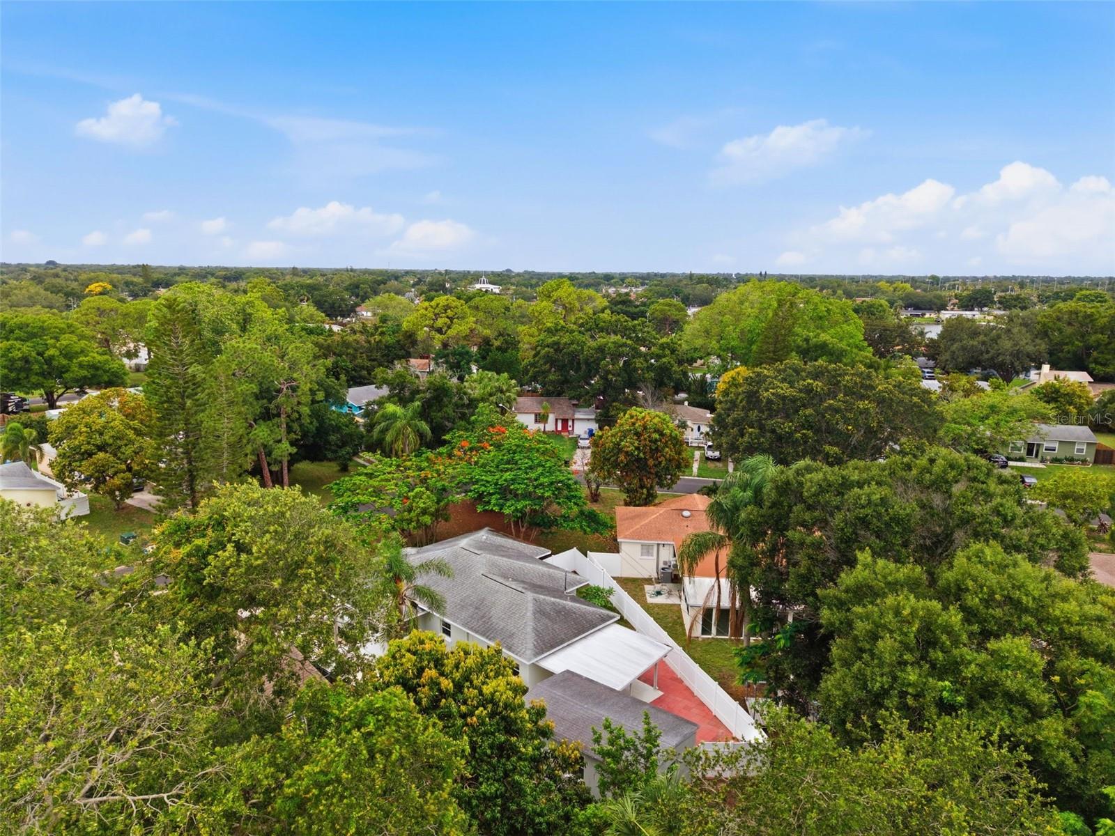 1533 SUFFOLK St ST PETERSBURG, FL 33710