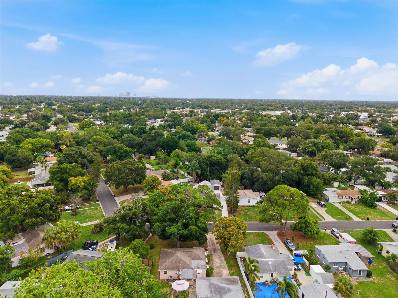 1533 SUFFOLK St ST PETERSBURG, FL 33710