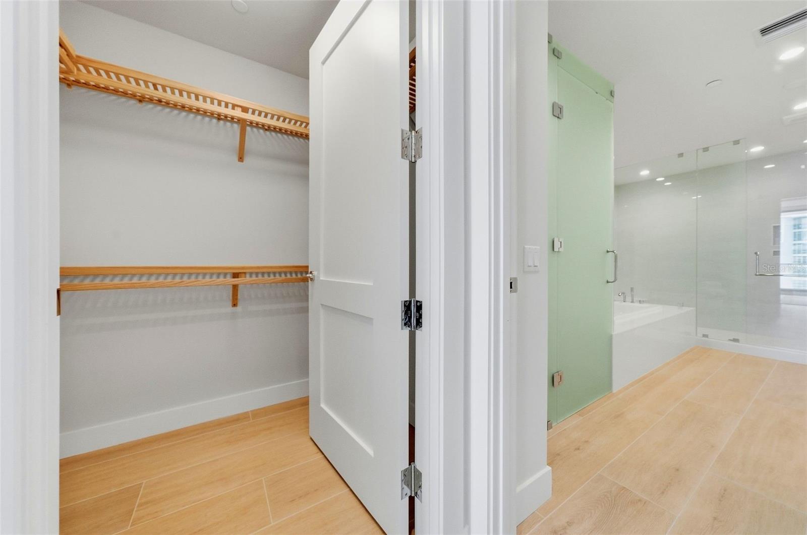 301 1ST St #3104 ST PETERSBURG, FL 33701