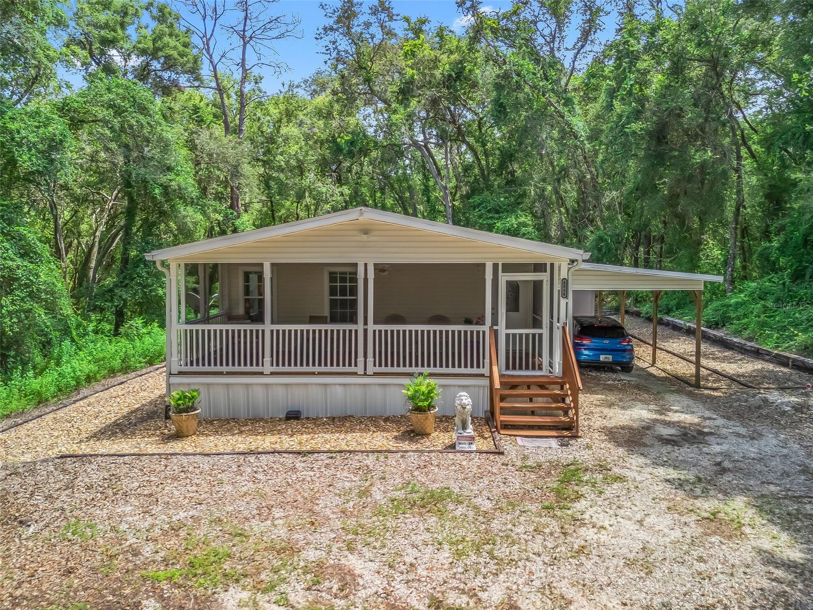 4214 JOSLYN Ln