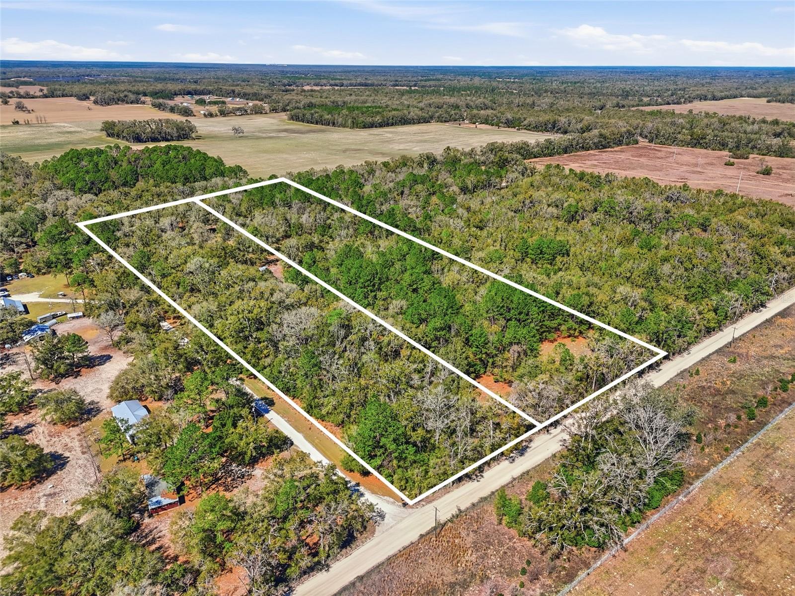 TBD SW Fry Ave #B FORT WHITE, FL 32038