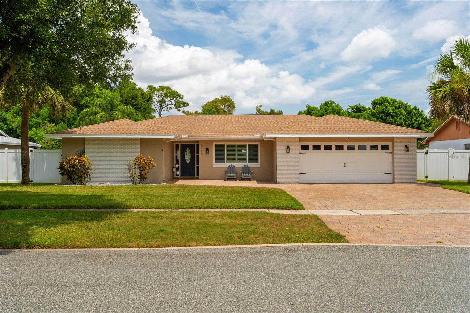 8410 SHADY GLEN Dr
