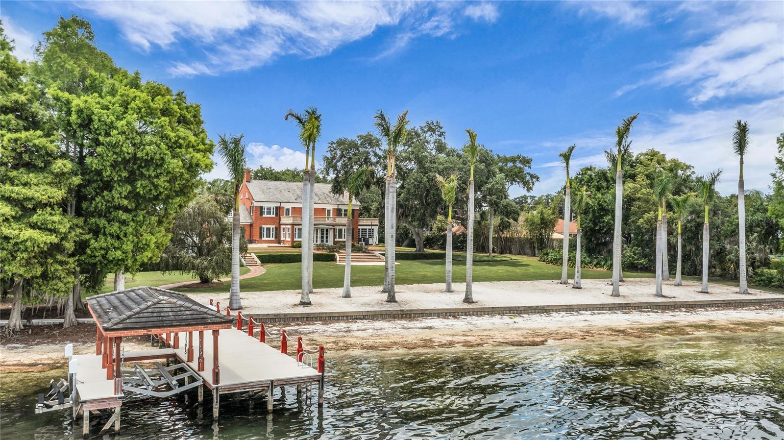 1530 WATERWITCH Dr ORLANDO, FL 32806