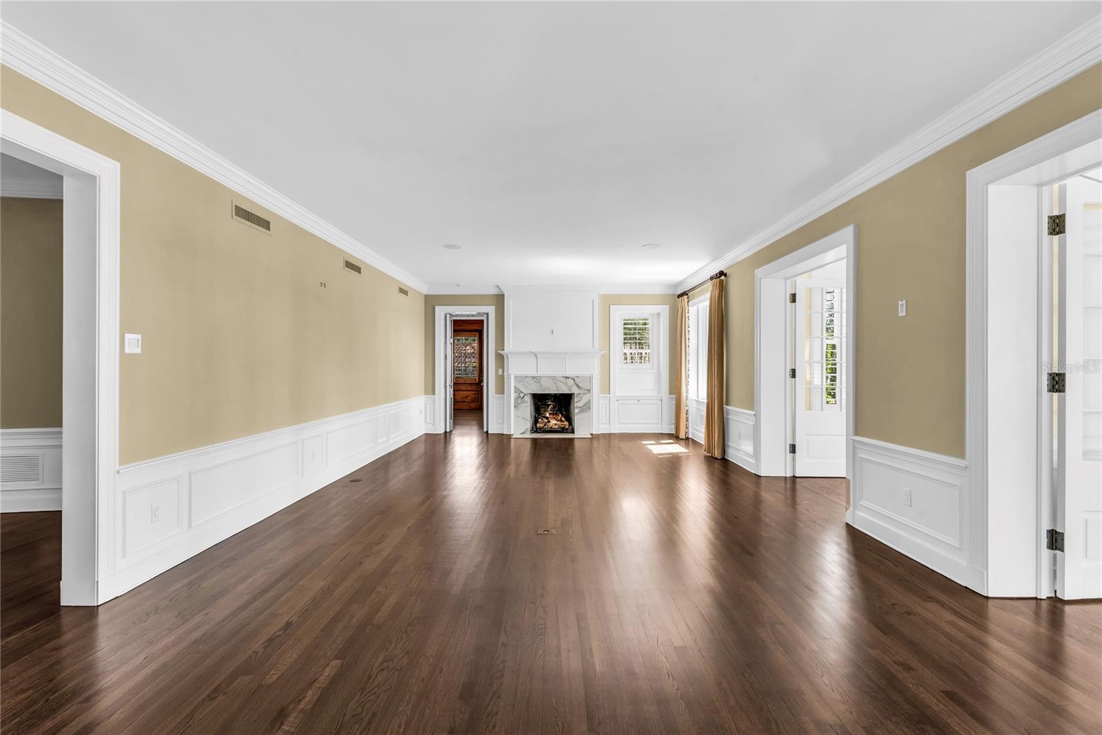 1530 WATERWITCH Dr ORLANDO, FL 32806