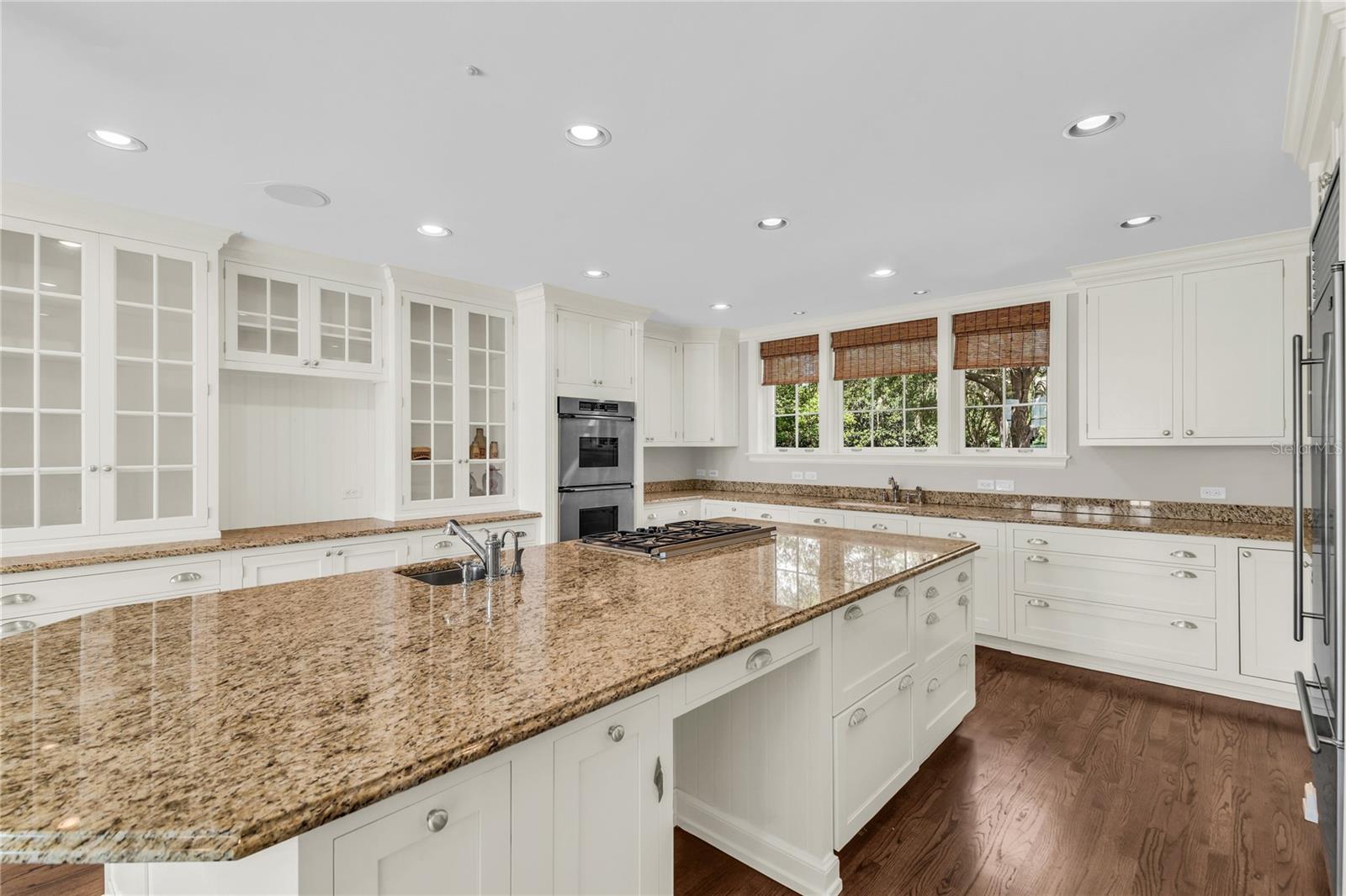 1530 WATERWITCH Dr ORLANDO, FL 32806