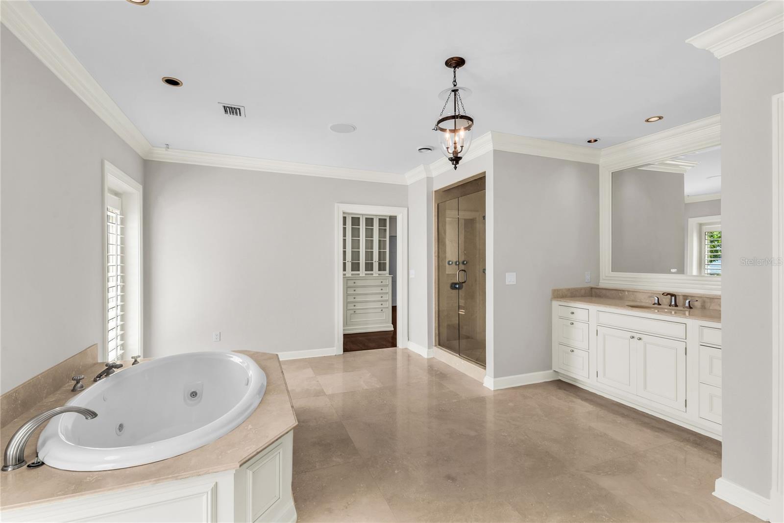 1530 WATERWITCH Dr ORLANDO, FL 32806