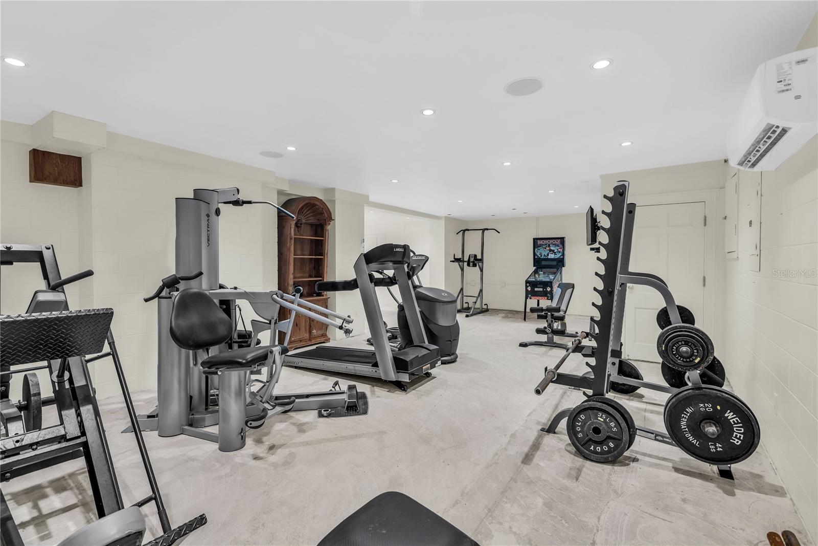 1530 WATERWITCH Dr ORLANDO, FL 32806