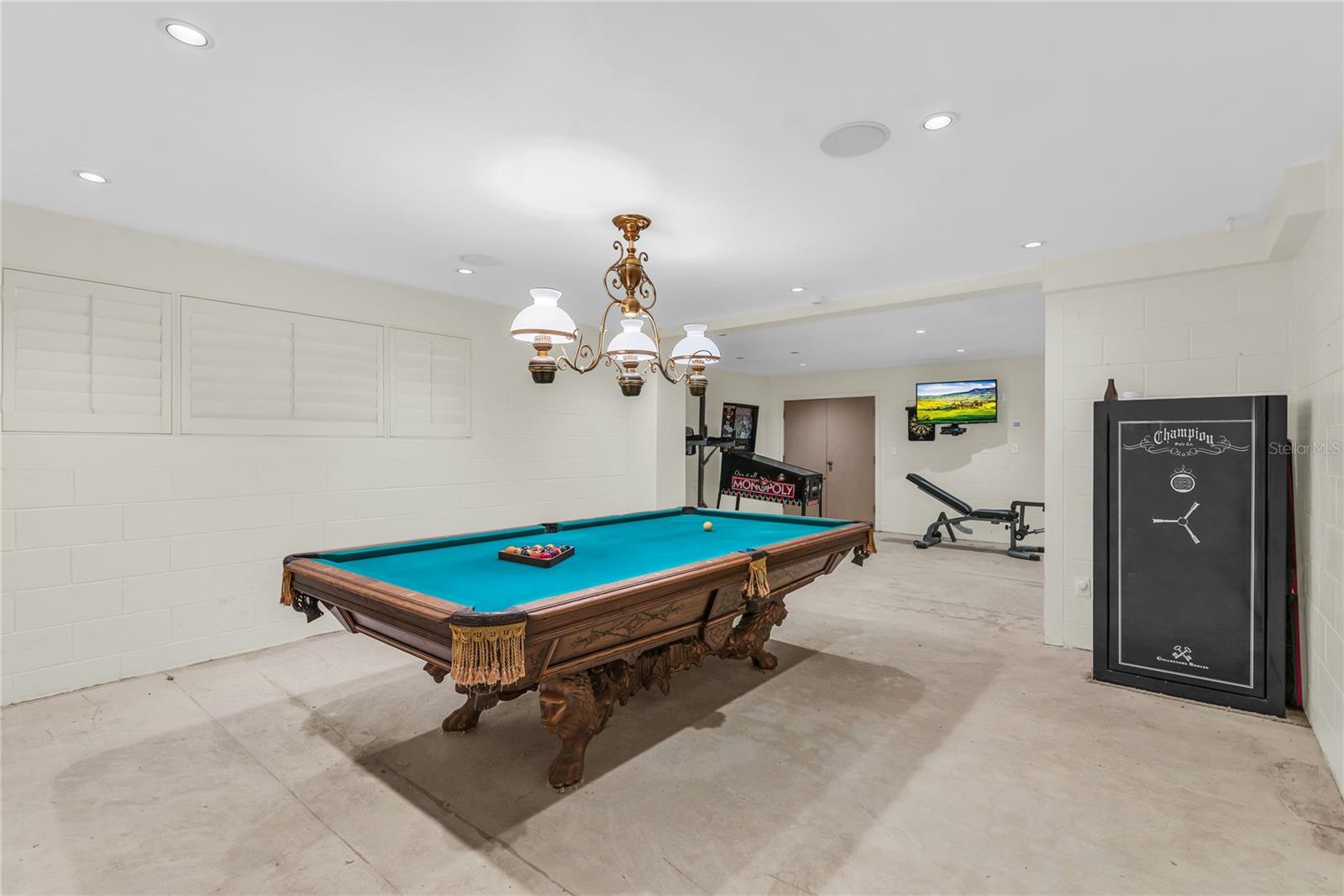 1530 WATERWITCH Dr ORLANDO, FL 32806