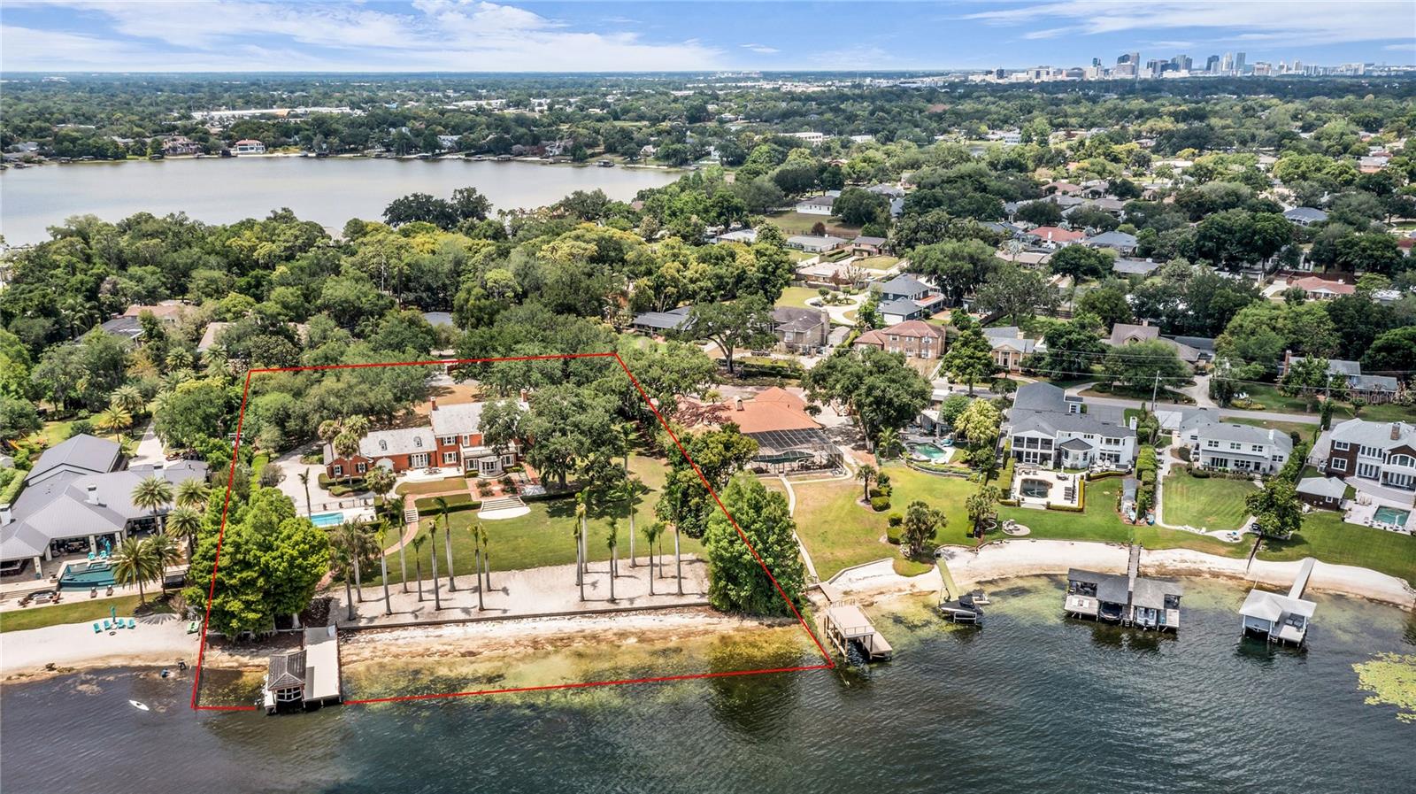 1530 WATERWITCH Dr ORLANDO, FL 32806