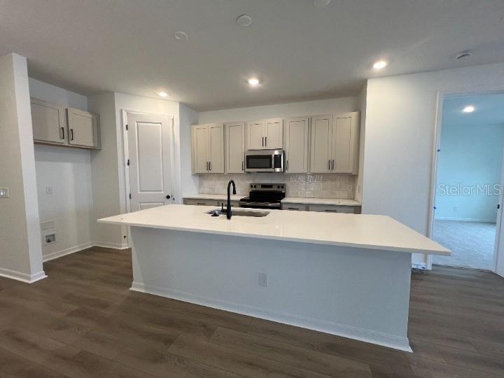 2589 BROADWING St KISSIMMEE, FL 34746