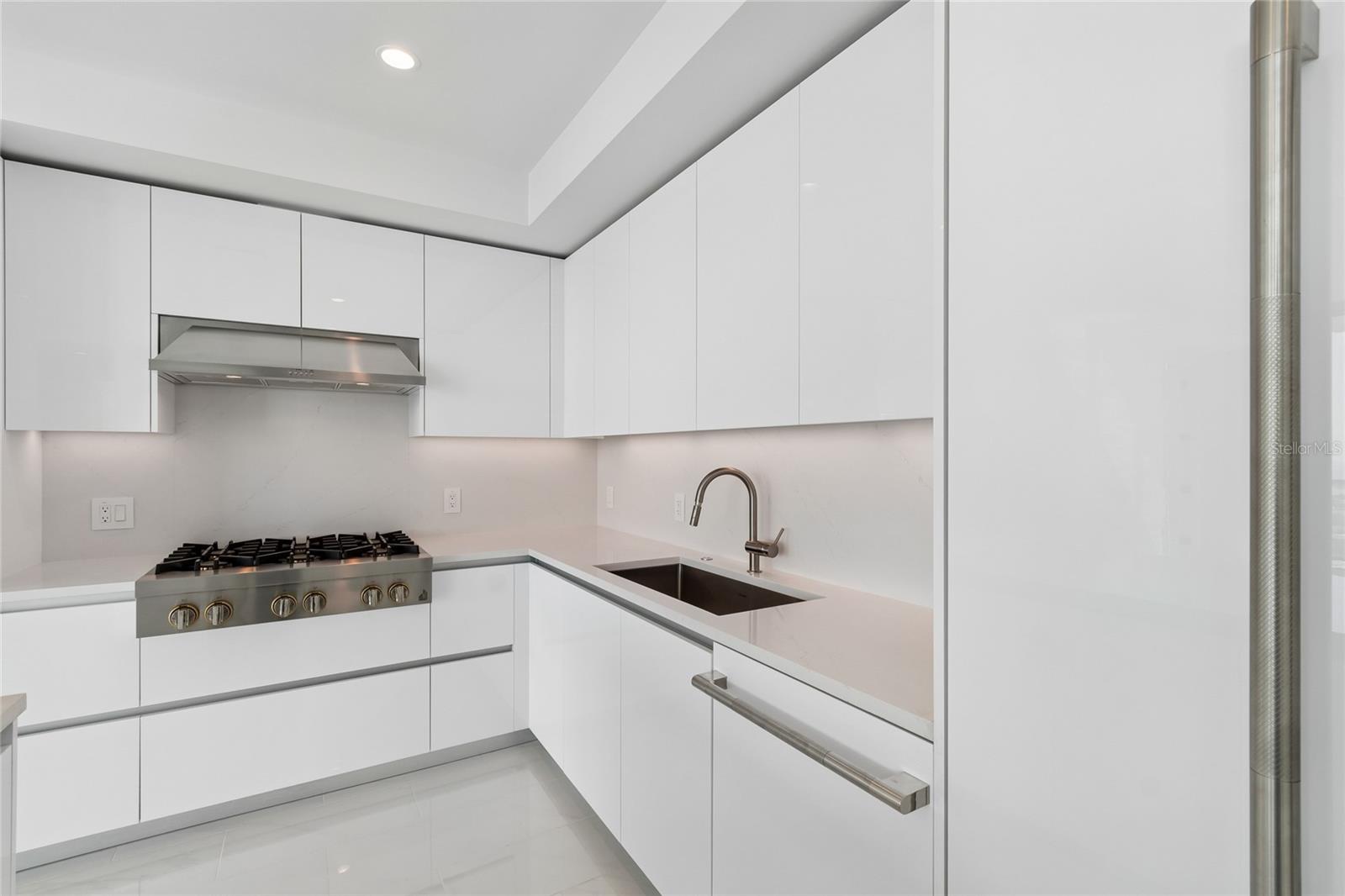 400 CENTRAL Ave #2505 ST PETERSBURG, FL 33701