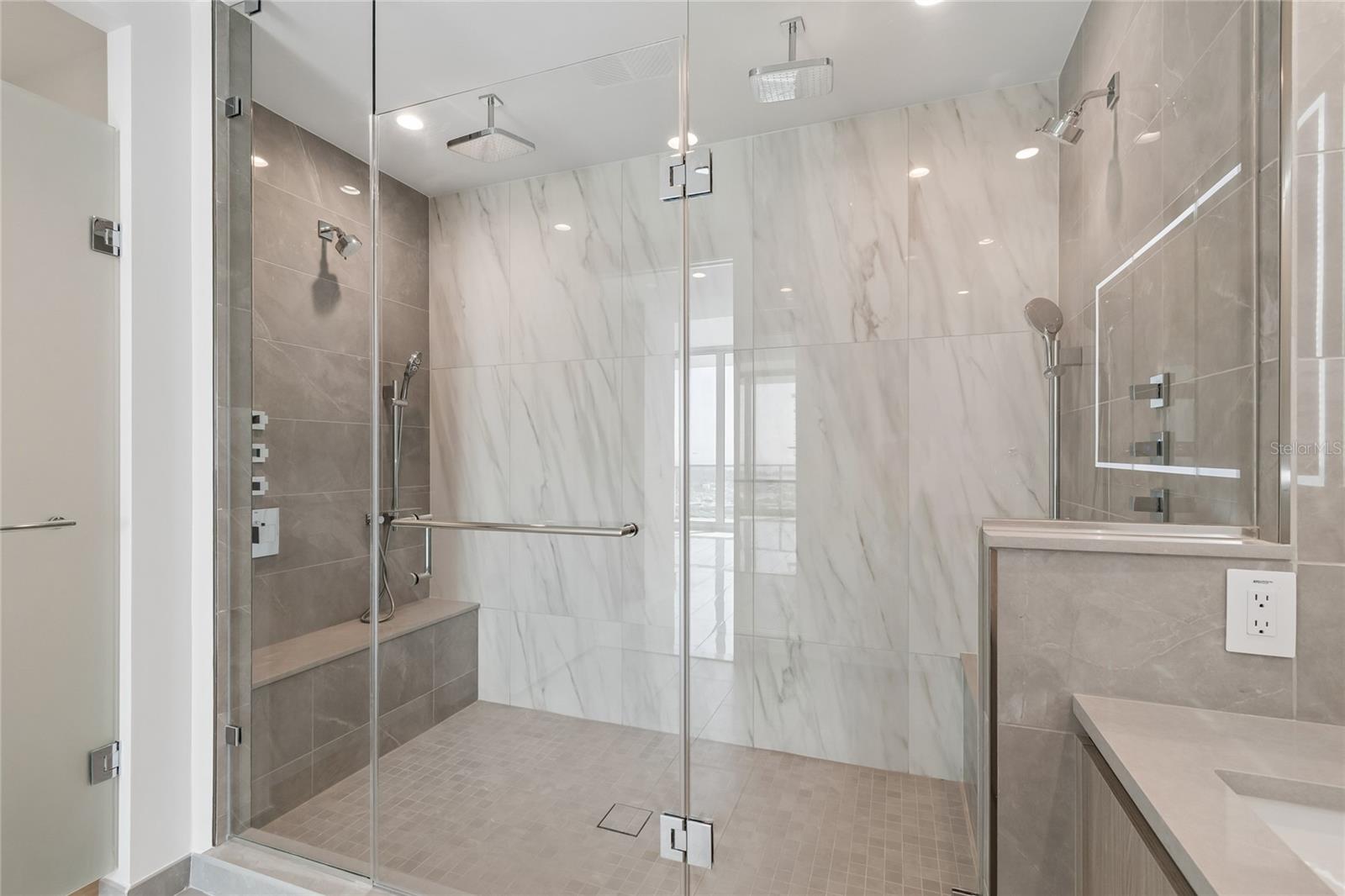 400 CENTRAL Ave #2505 ST PETERSBURG, FL 33701