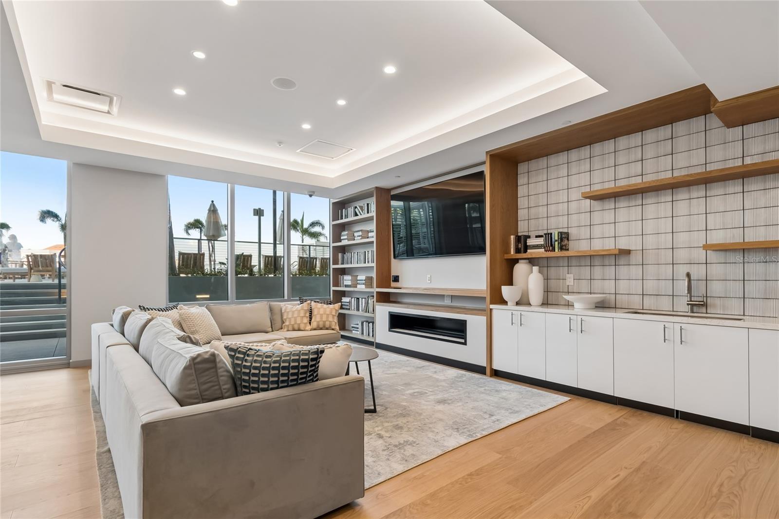 400 CENTRAL Ave #2505 ST PETERSBURG, FL 33701