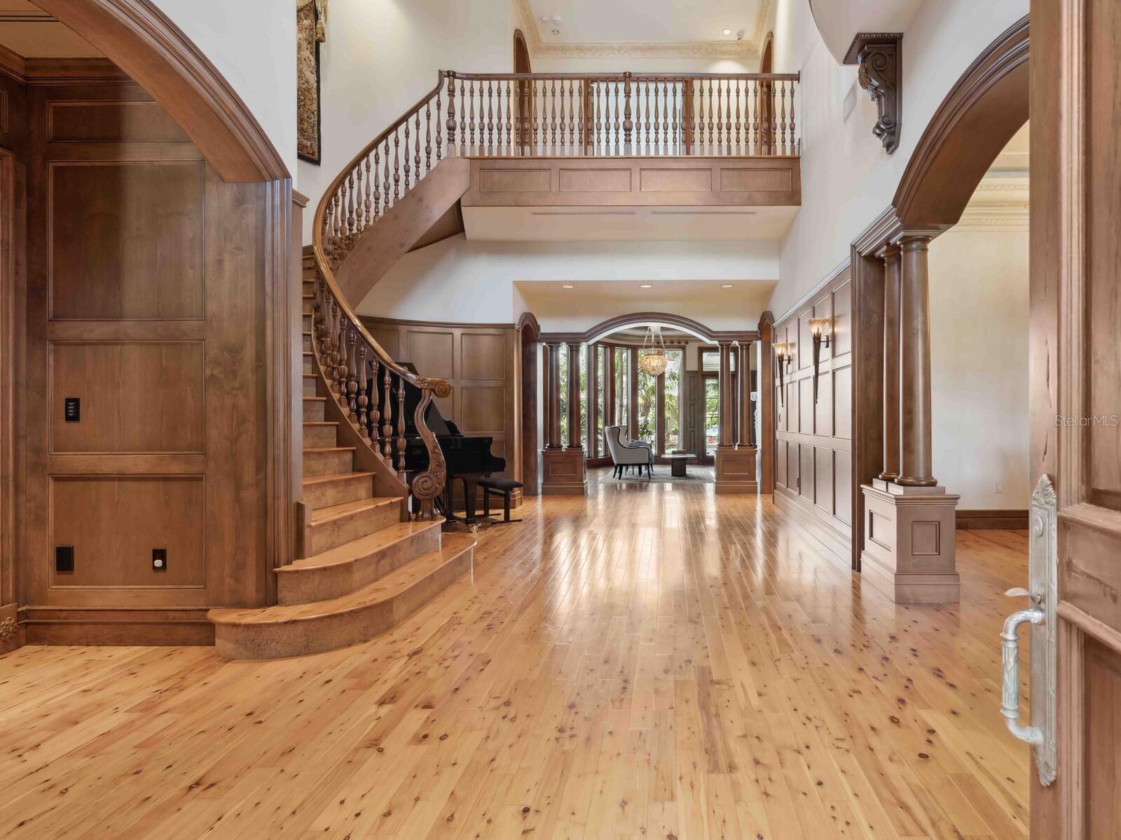 1423 & 1435 HILLVIEW Dr SARASOTA, FL 34239