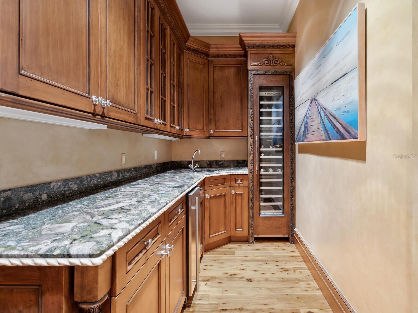 1423 & 1435 HILLVIEW Dr SARASOTA, FL 34239