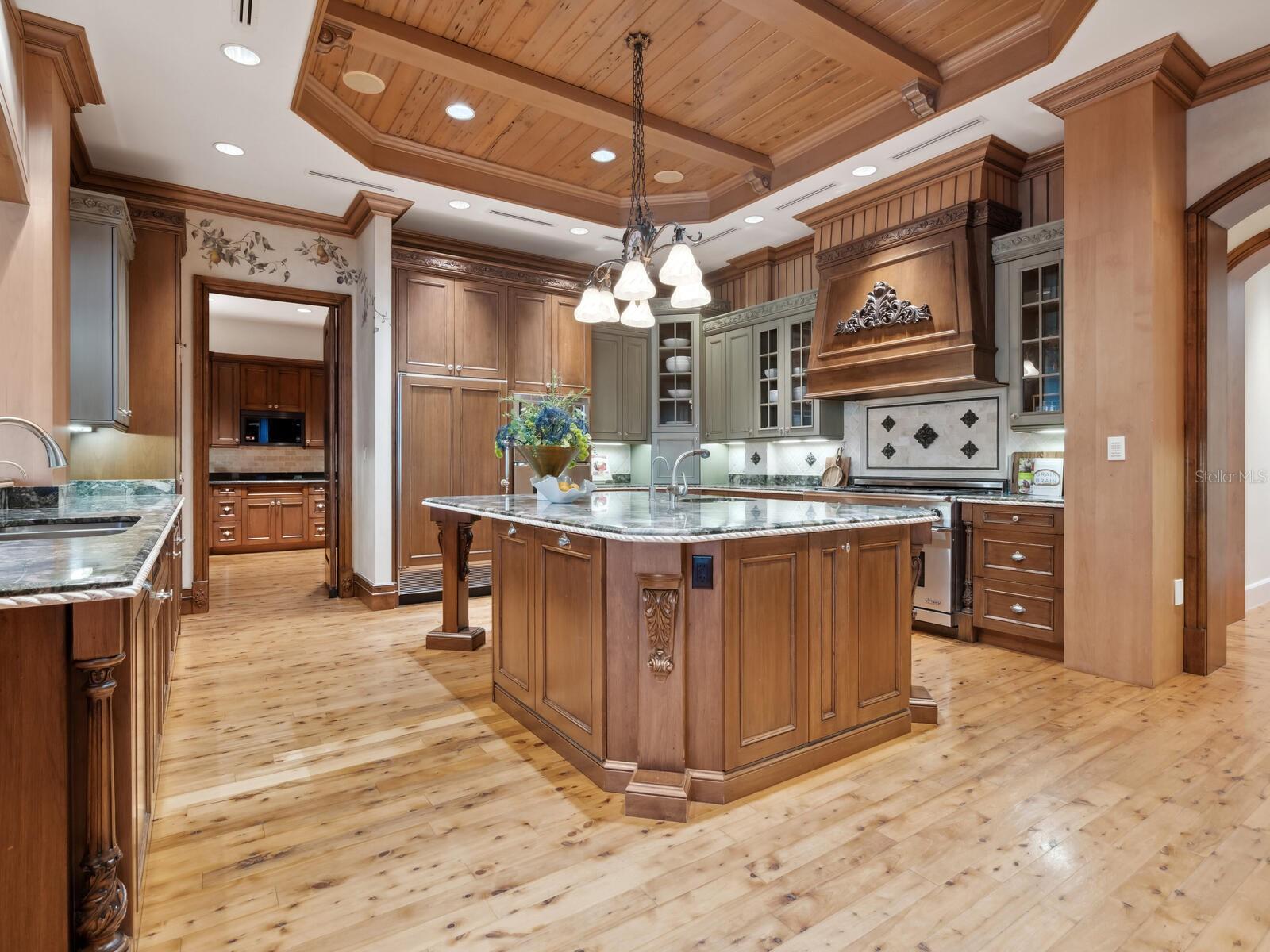 1423 & 1435 HILLVIEW Dr SARASOTA, FL 34239