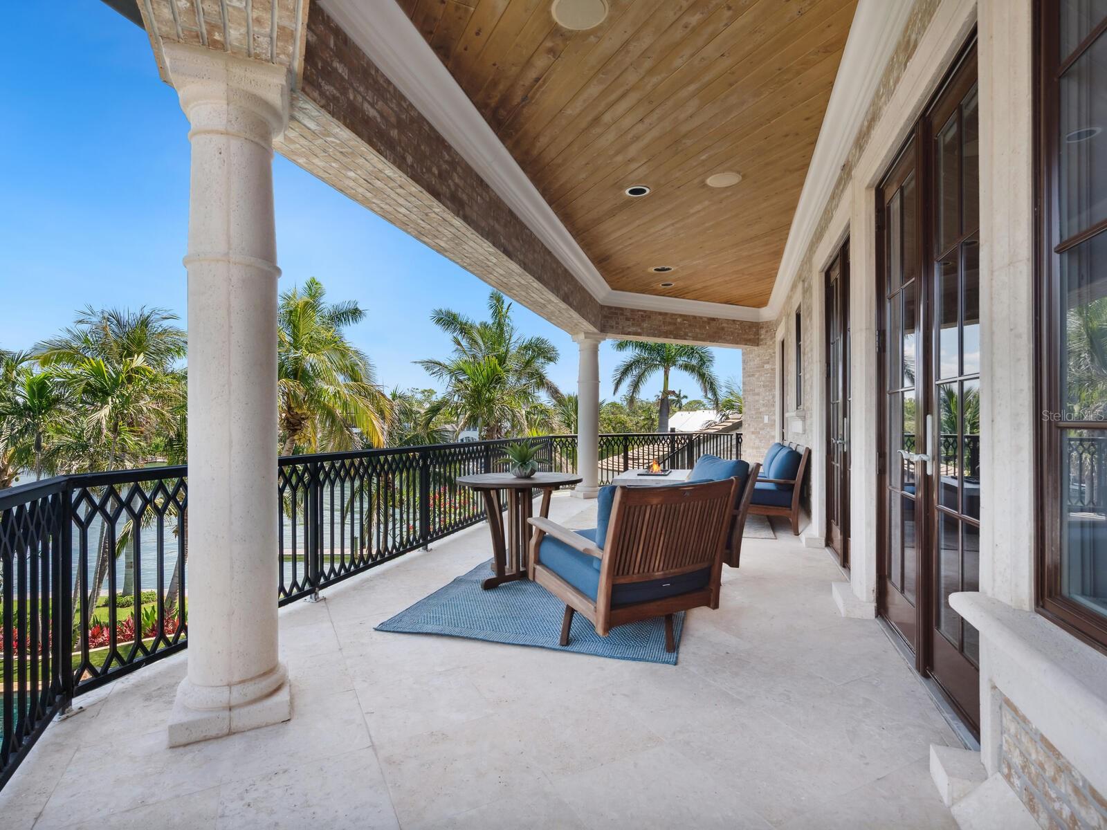 1423 & 1435 HILLVIEW Dr SARASOTA, FL 34239