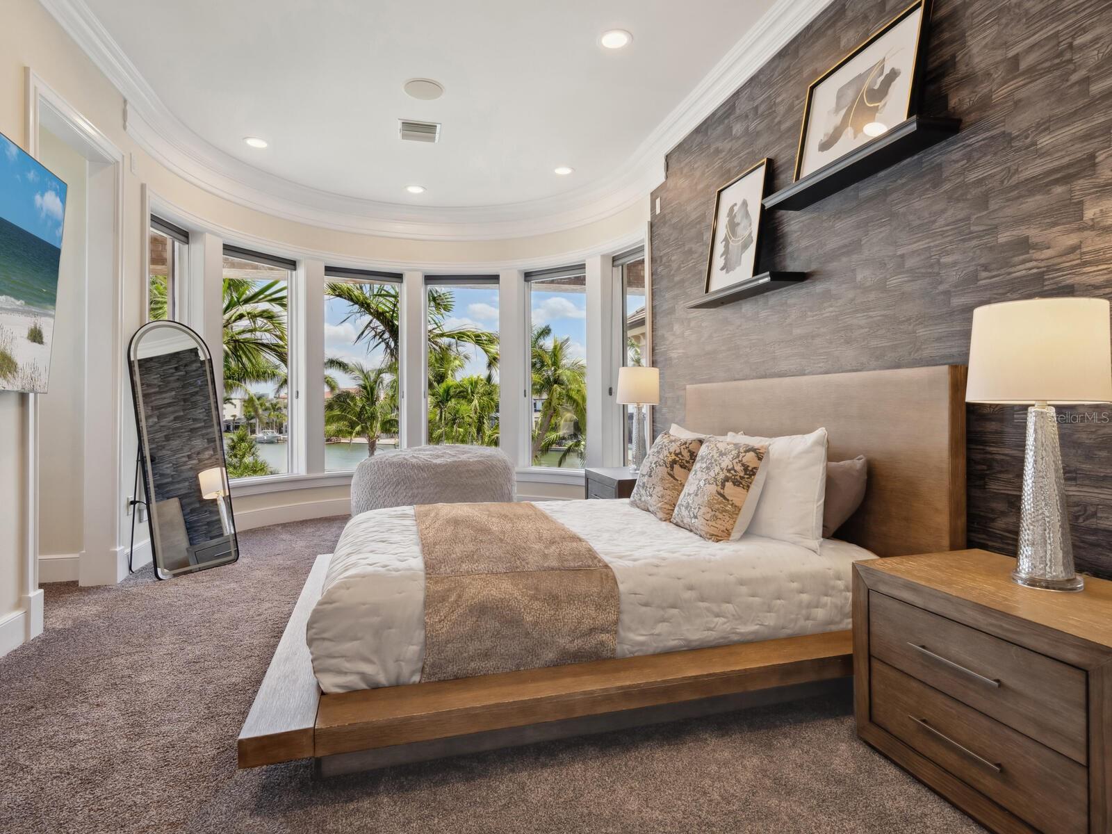 1423 & 1435 HILLVIEW Dr SARASOTA, FL 34239