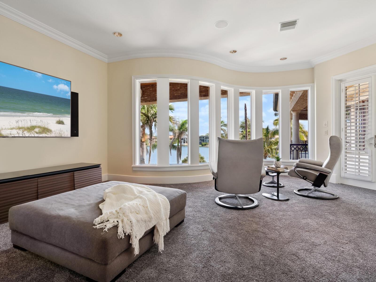 1423 & 1435 HILLVIEW Dr SARASOTA, FL 34239