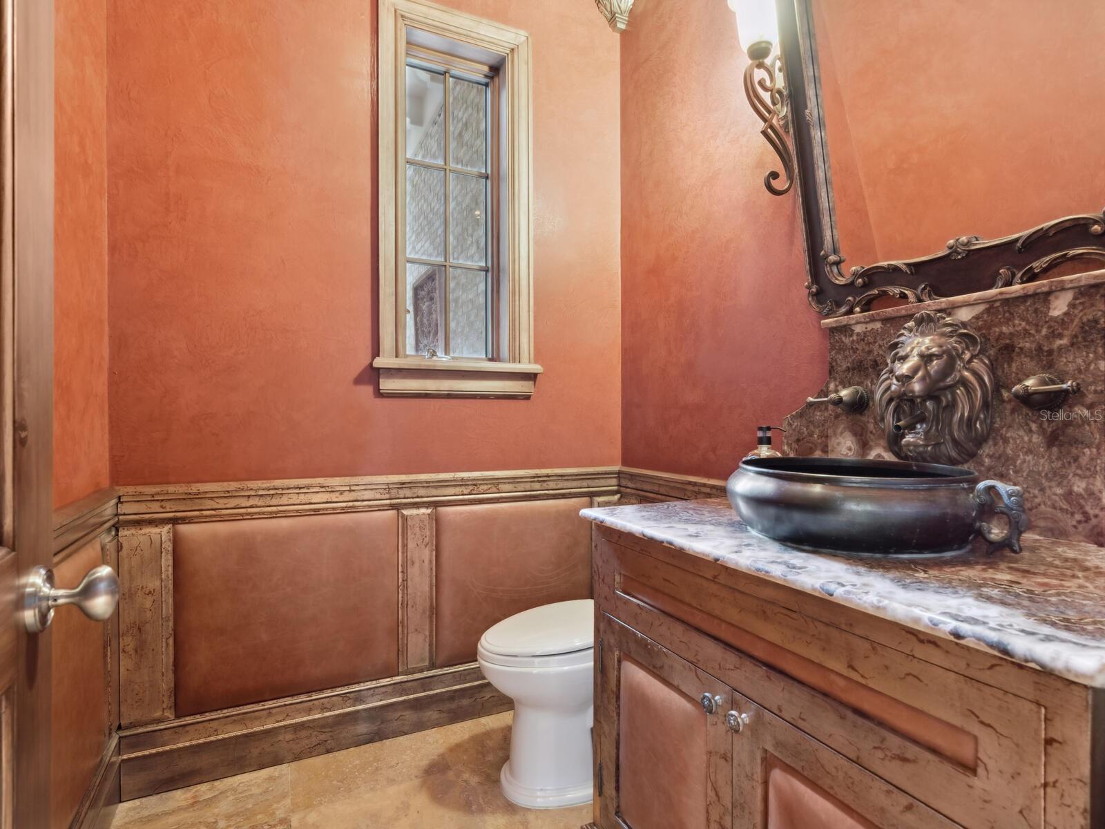 1423 & 1435 HILLVIEW Dr SARASOTA, FL 34239